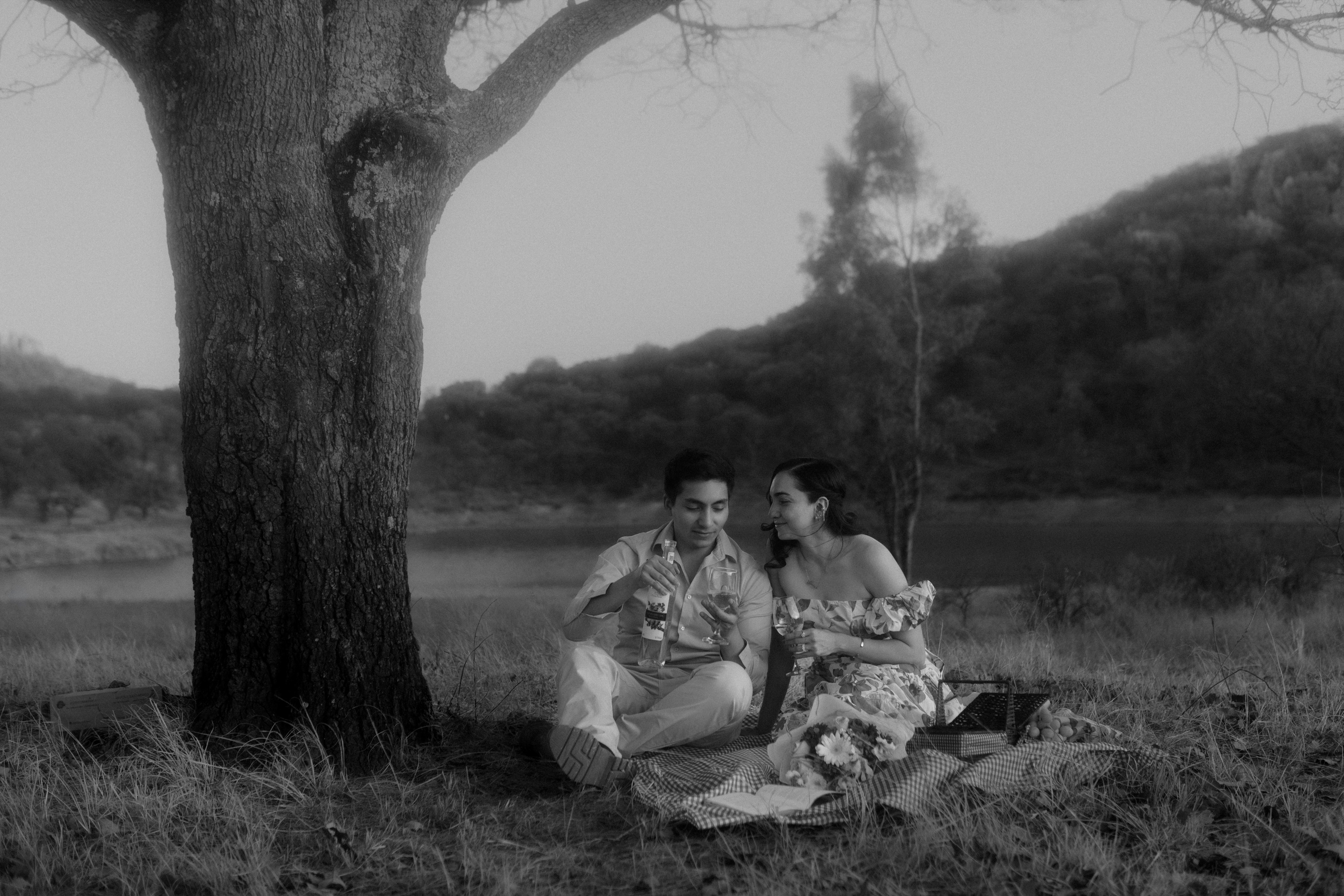 Gabriela y Joaquin. TWO MILLIMETERS