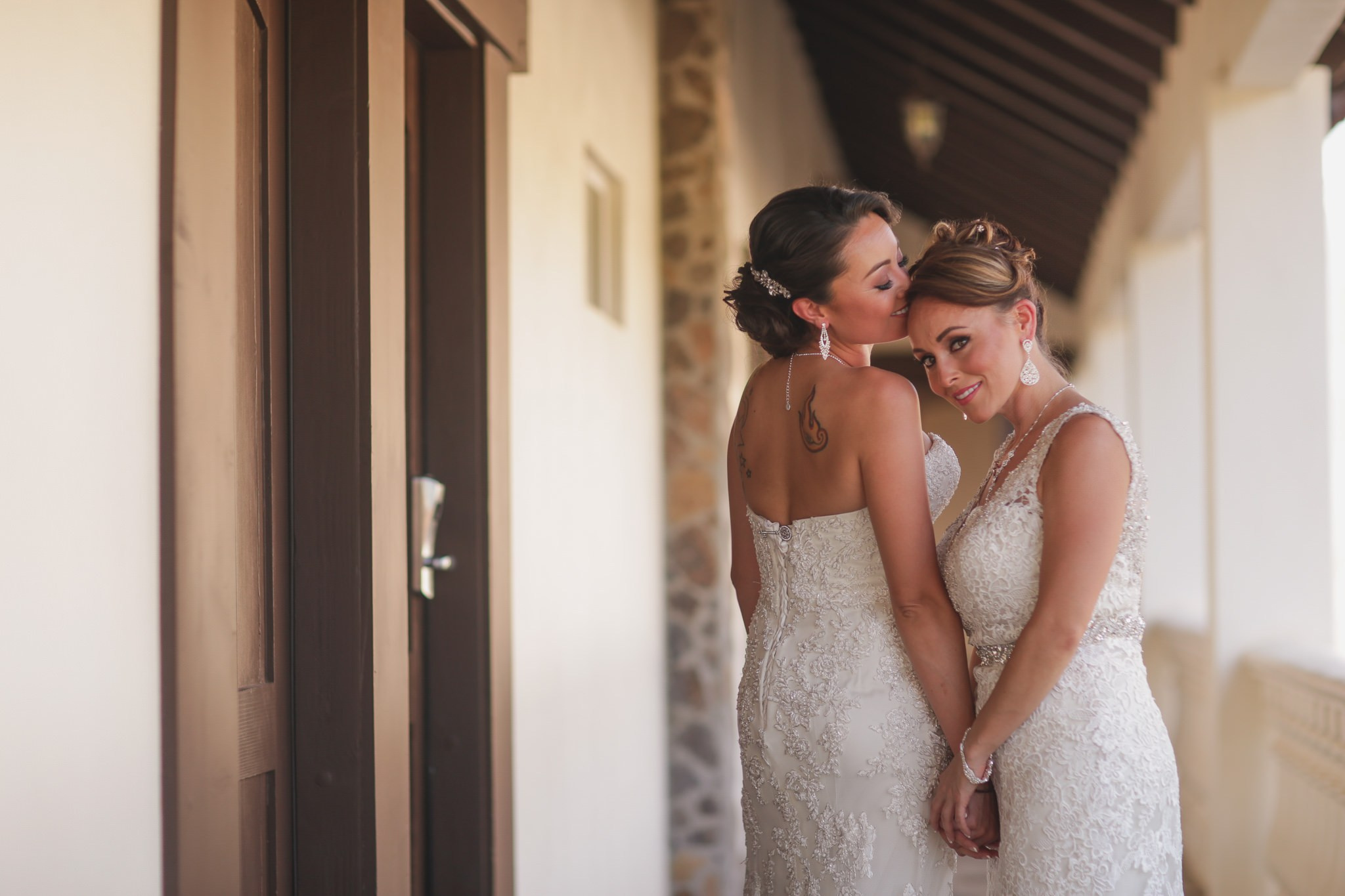 Two Brides Valle de Guadalupe Alicia y Viridiana. Estudio de fotografia en Tijuana