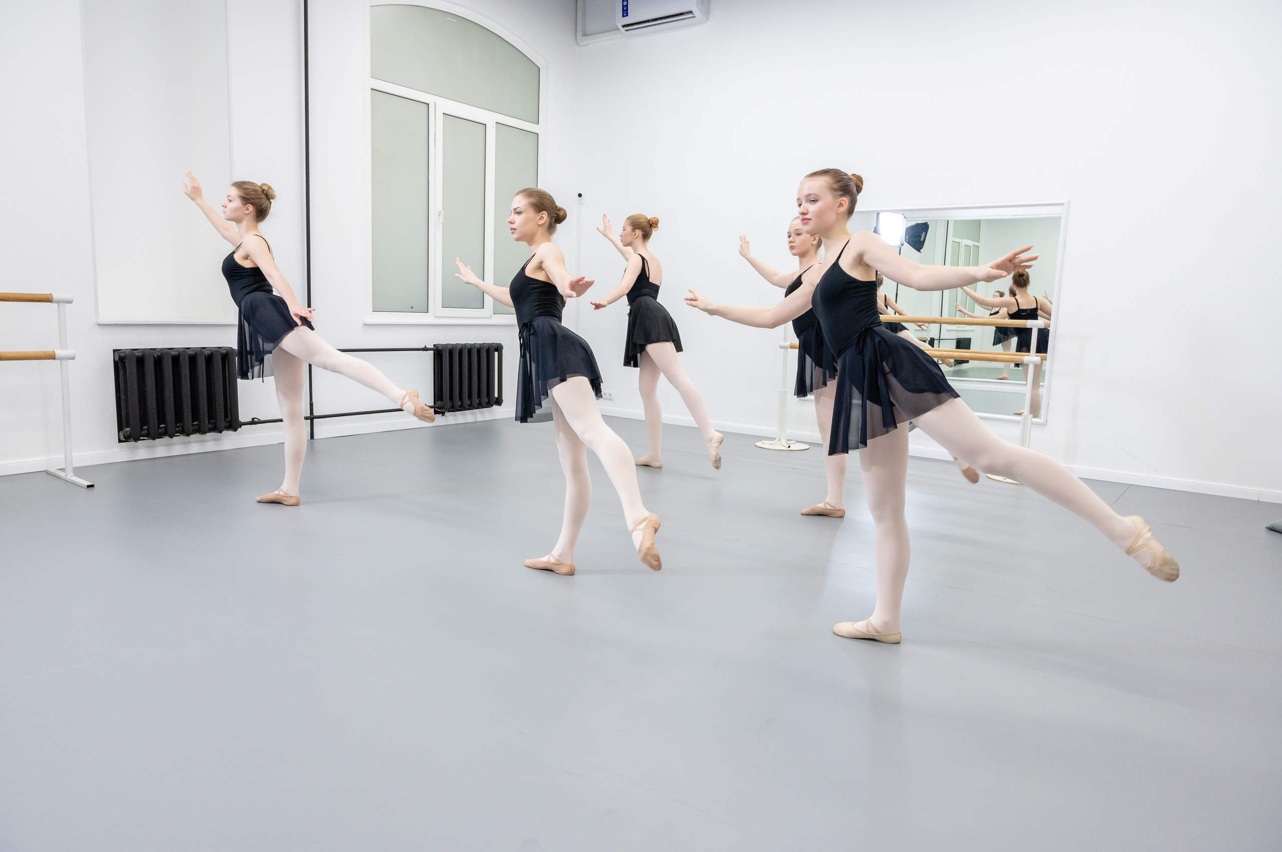 Reportage photography at a ballet school. PHOTOGRAPHER QUINTANA ROO