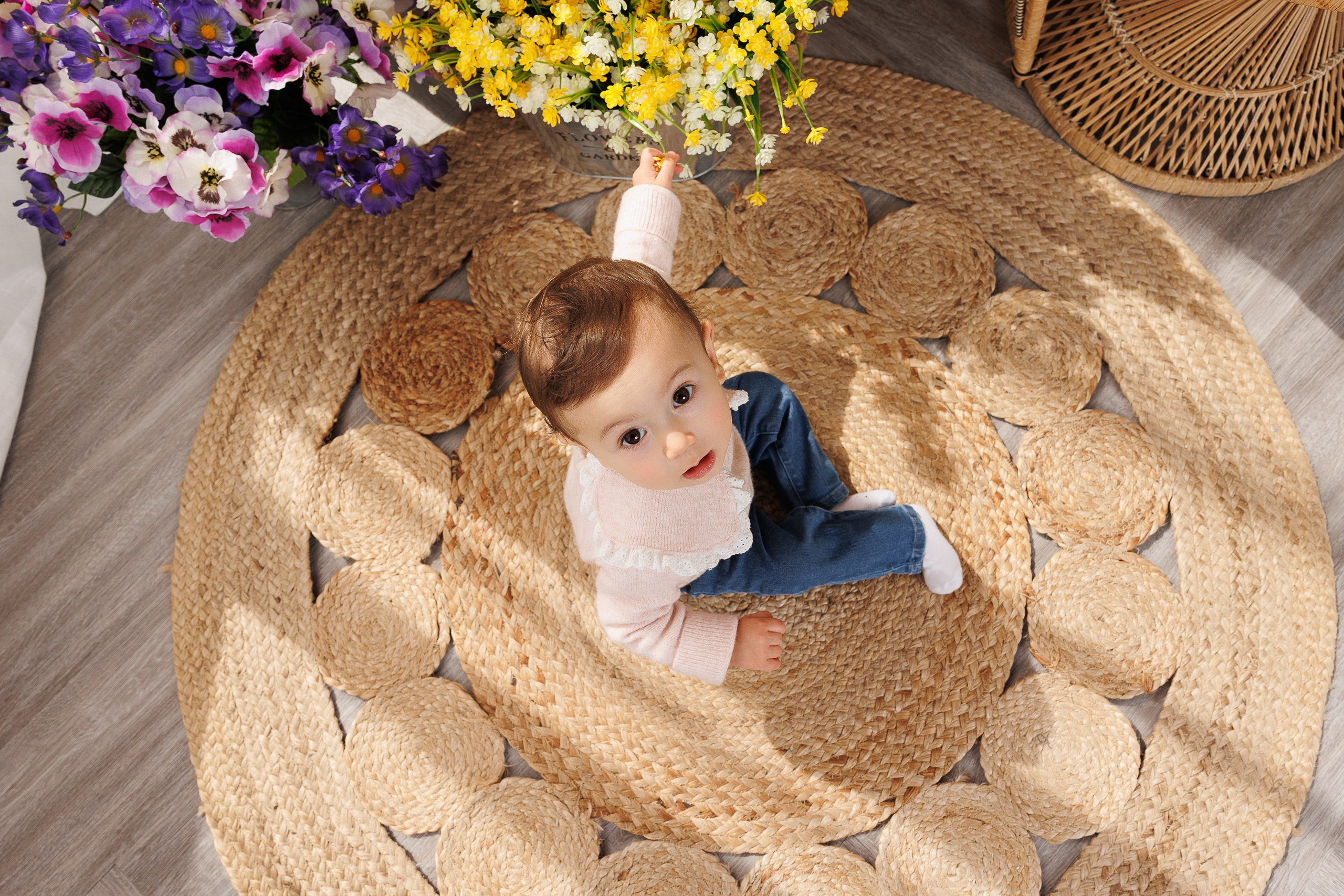 Kira’s 1ST Birthday. Je suis photographe portraitiste et je réalise des portraits à toutes les étapes de votre vie! Bienvenue dans mon studio à Westmount, Qc