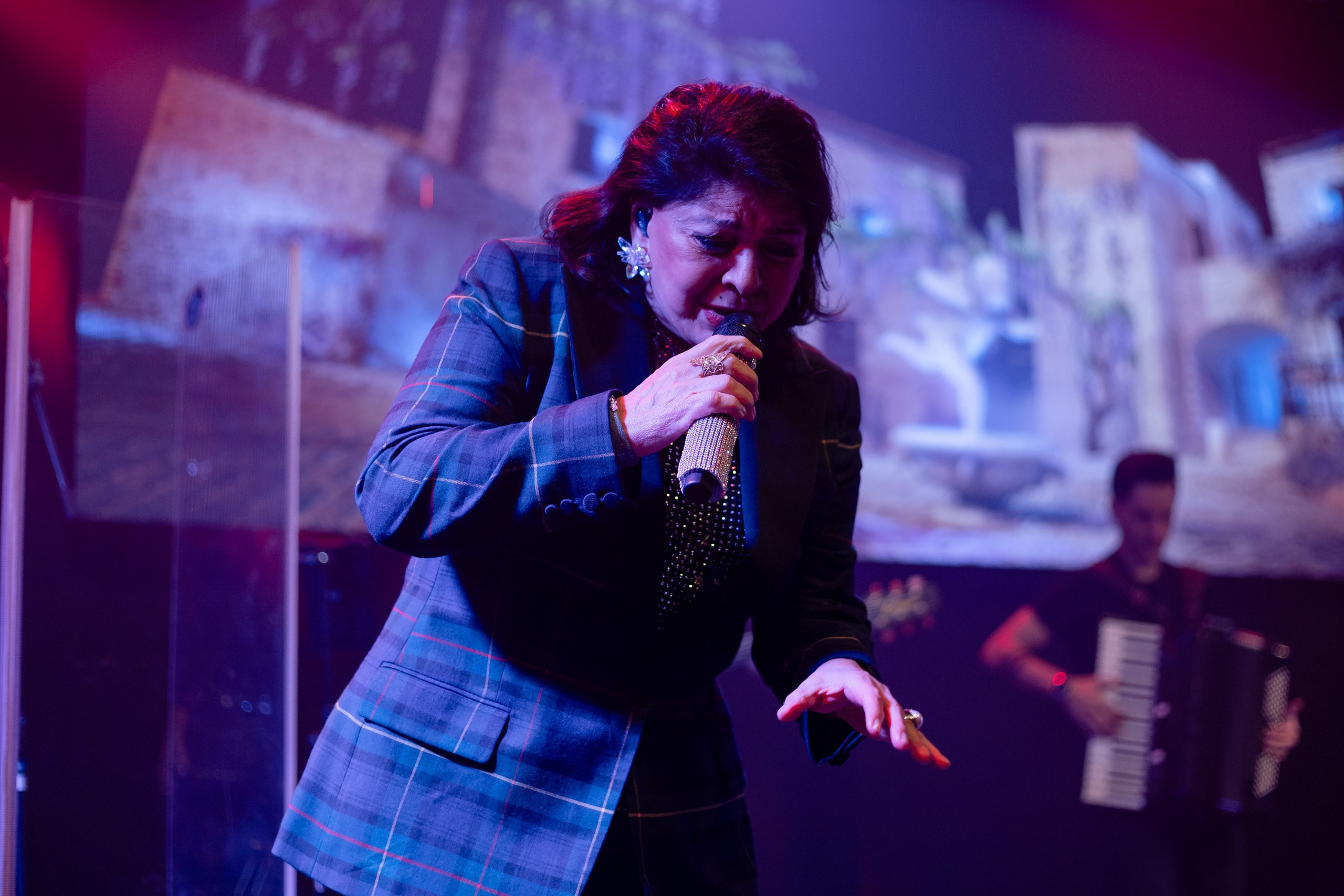 Fotografia de show da cantora Roberta Miranda na Univali