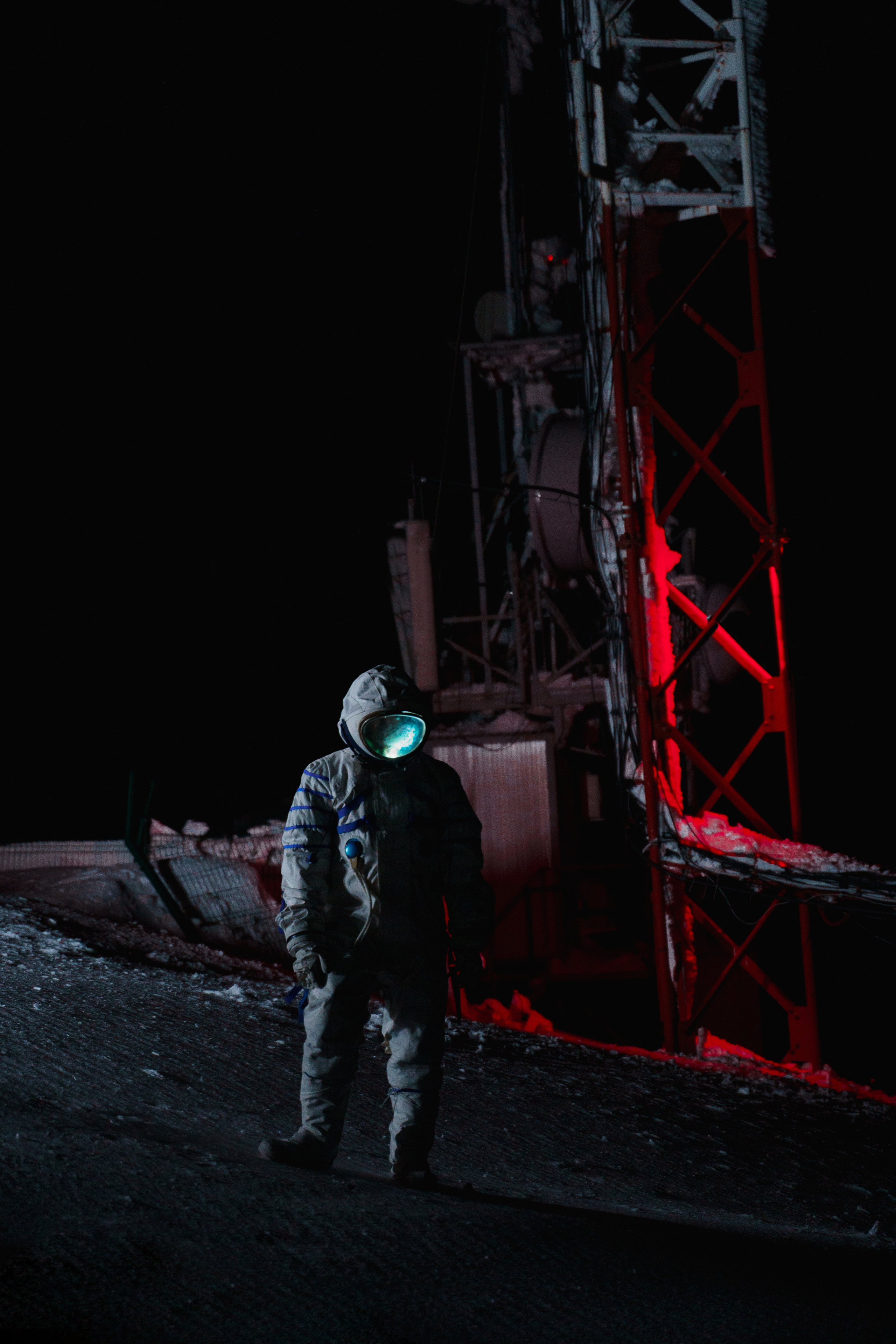 Astronaut cosmonaut spaceman высадка на луну день космонавтики МКС международная космическая станция космос космический корабль инопланетянин космическое пространство планета поверхность вселенная космонавт астронавт