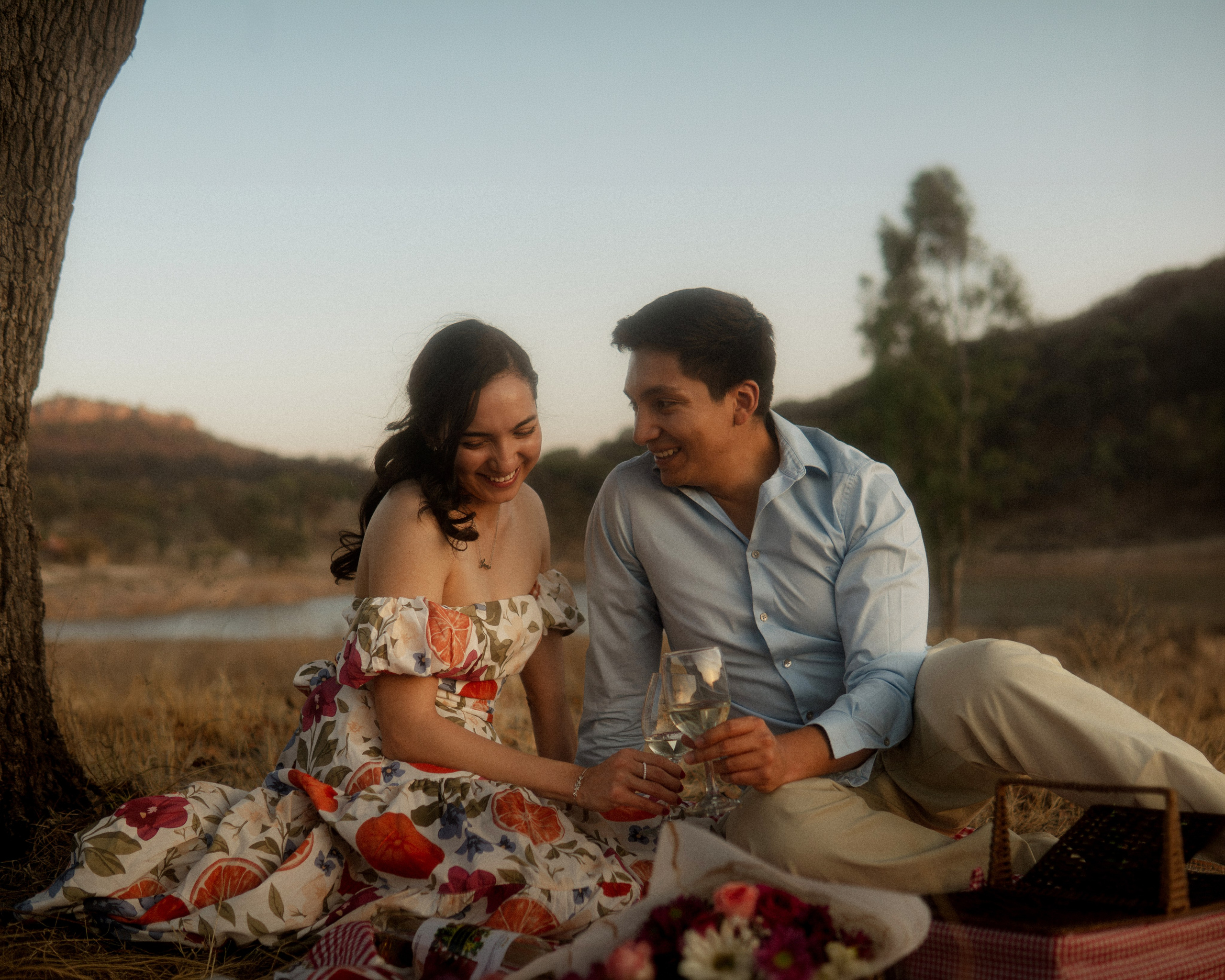 Gabriela y Joaquin. TWO MILLIMETERS