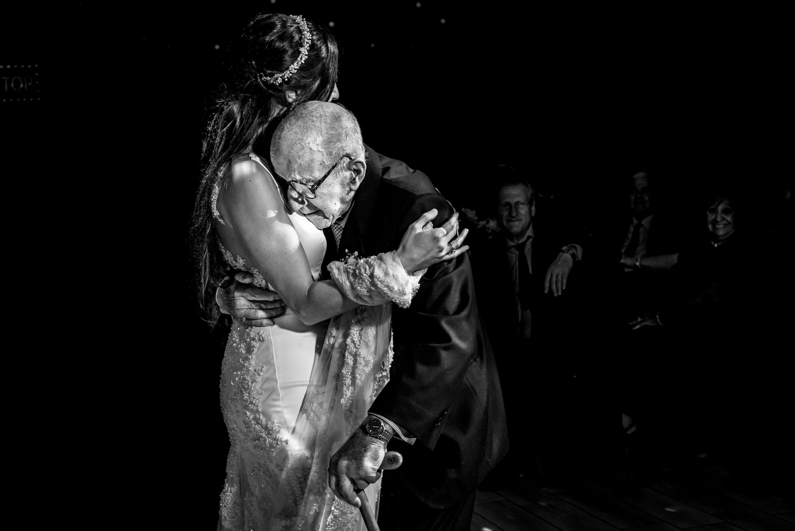 Meli + Facu. Fotógrafo documental de bodas en Rosario, Argentina - Andrés Preumayr