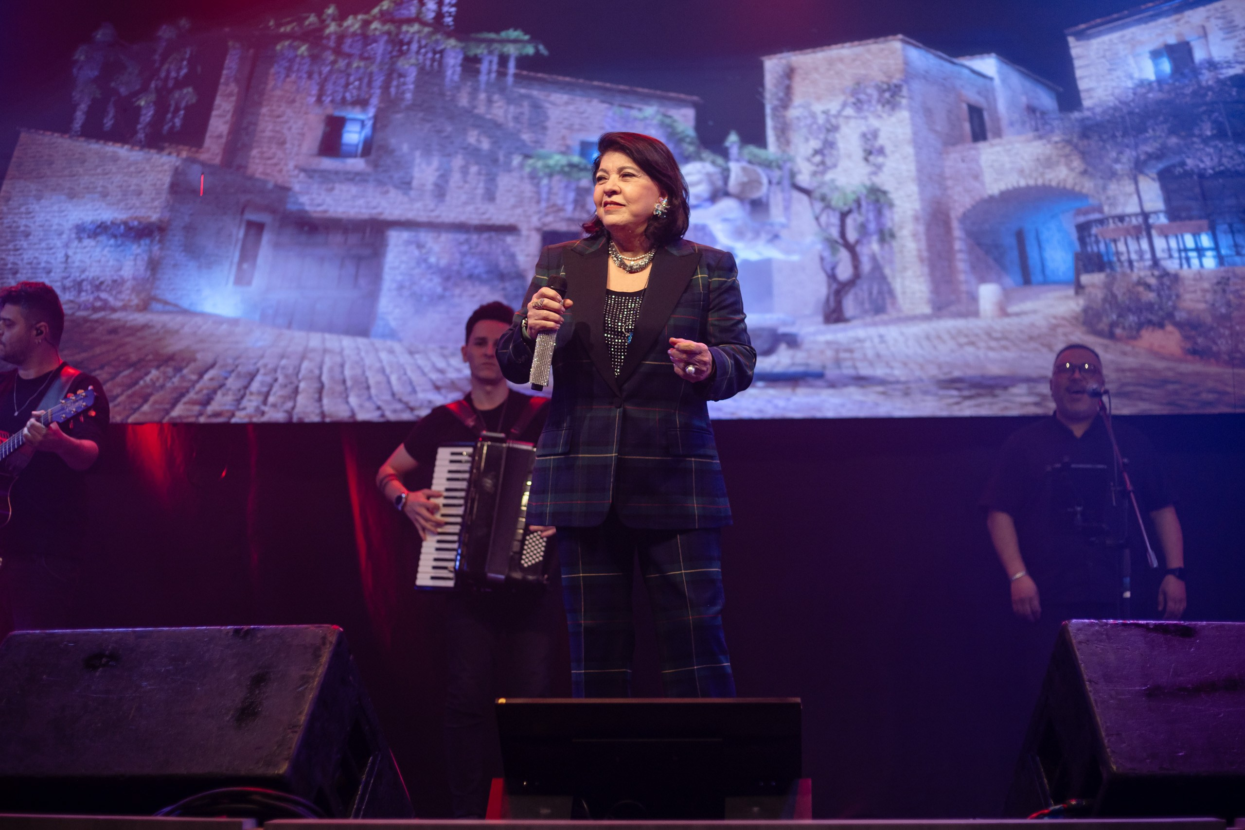 Fotografia de show da cantora Roberta Miranda na Univali