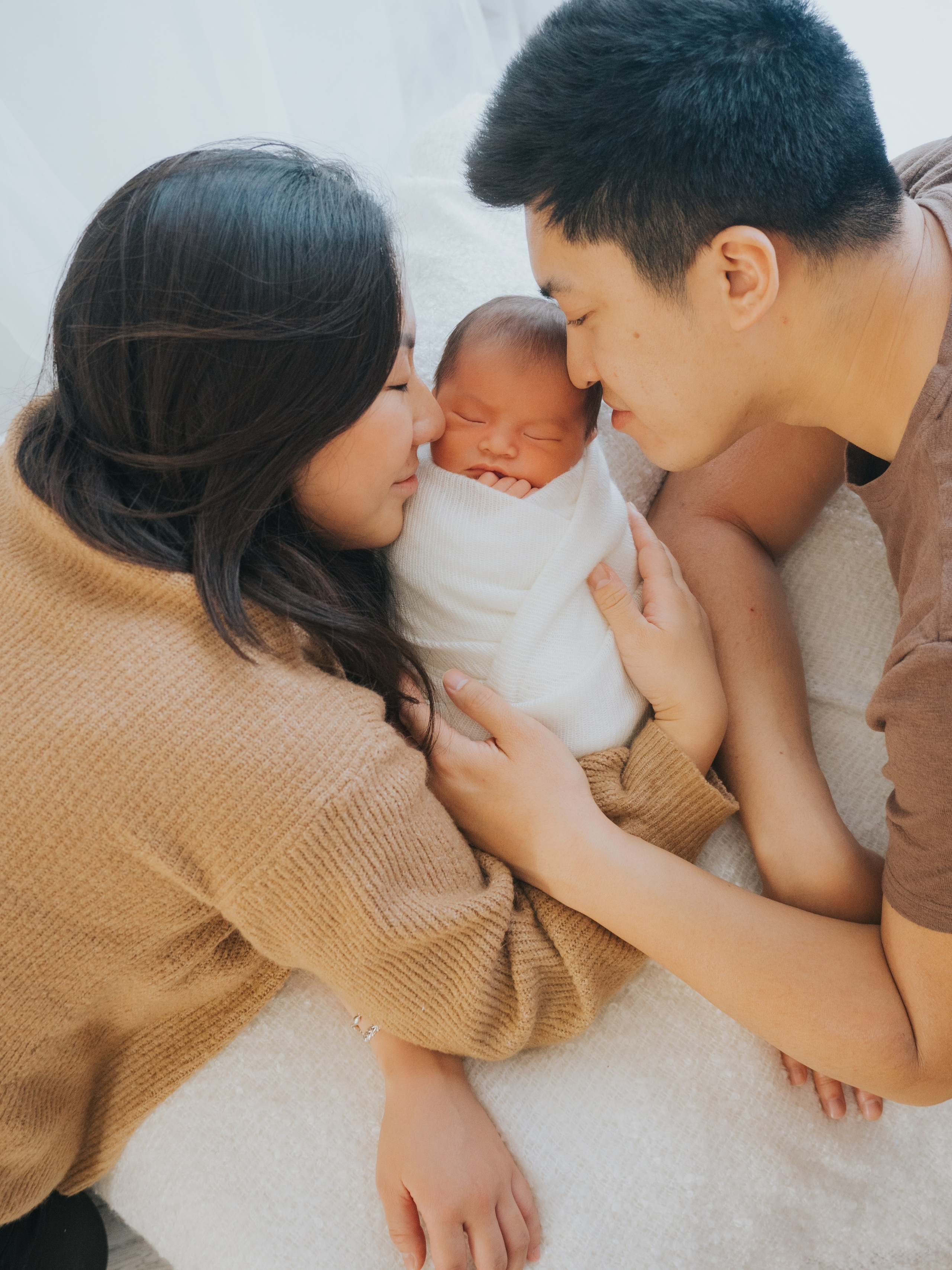 Newborn. Mimosa Studios — Motherhood, Portrait & Family Photographer in Montreal