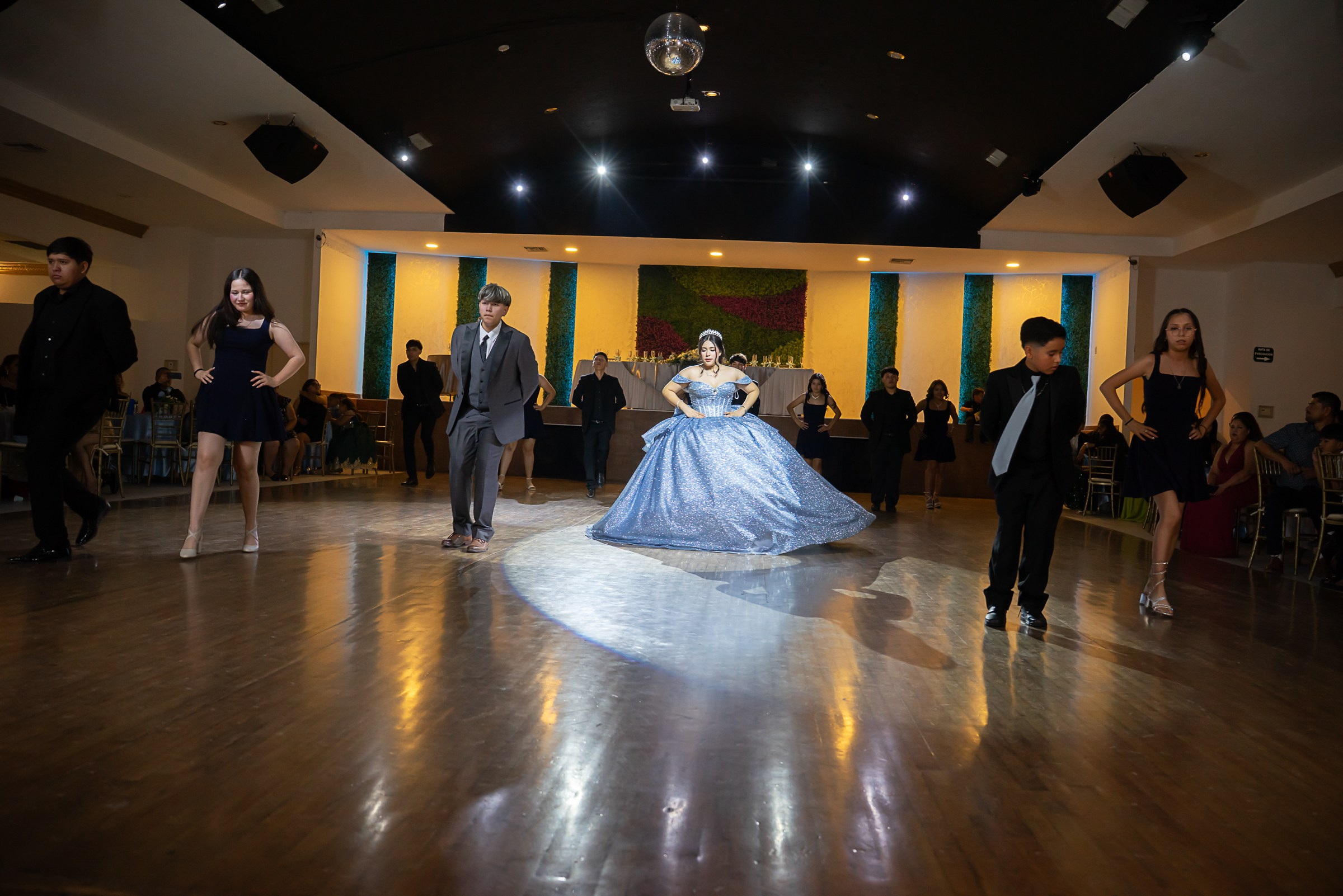 Informacion para Quinceañeras. Https://fotorecuerdosjrz.com/