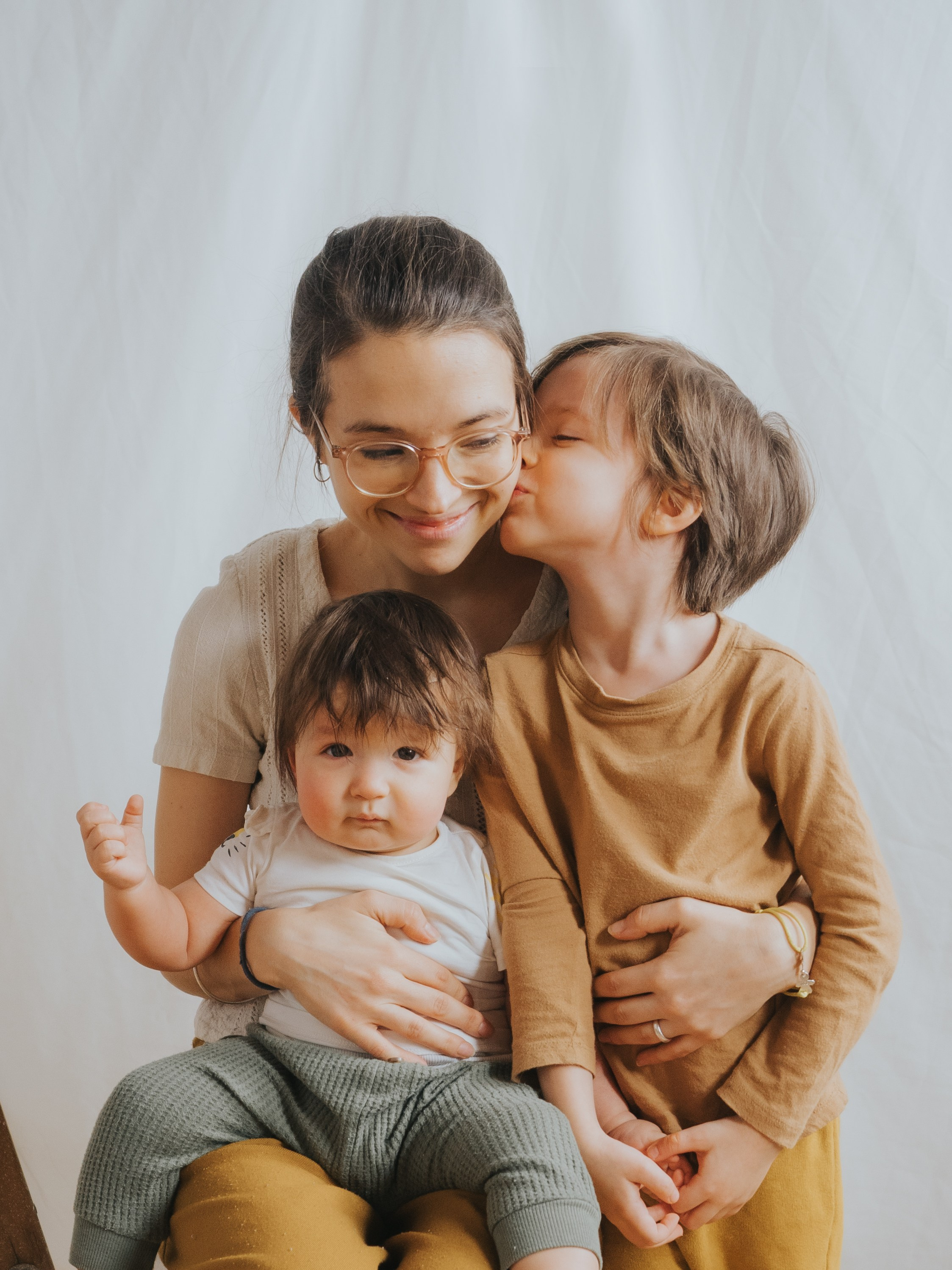 Family. Mimosa Studios — Motherhood, Portrait & Family Photographer in Montreal