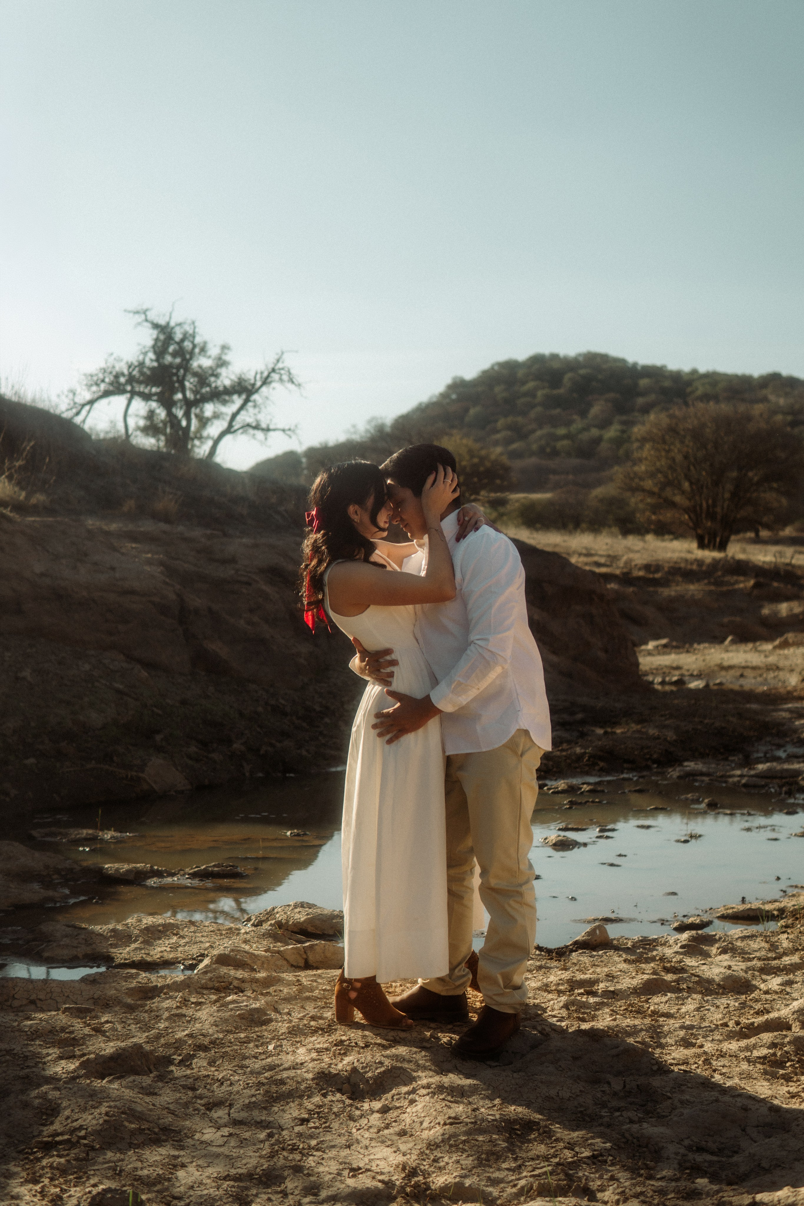 Gabriela y Joaquin. TWO MILLIMETERS