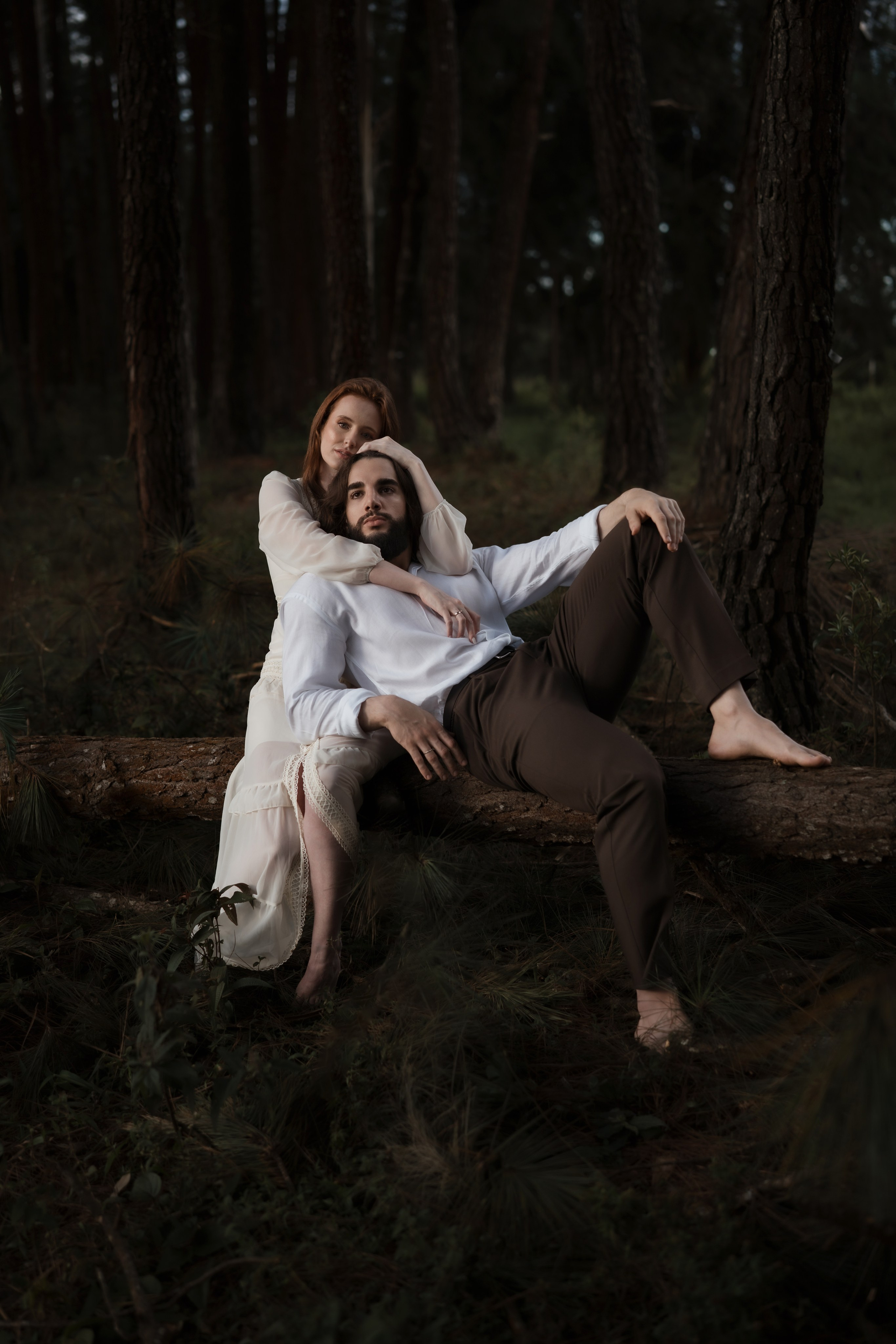 Fotografia de casal documental no Vila Relicário em Ouro Preto com Ana e Igor e momentos autênticos registrados pela Edu e Josi Fotografia. Um pré wedding elegante e cheio de sentimento.