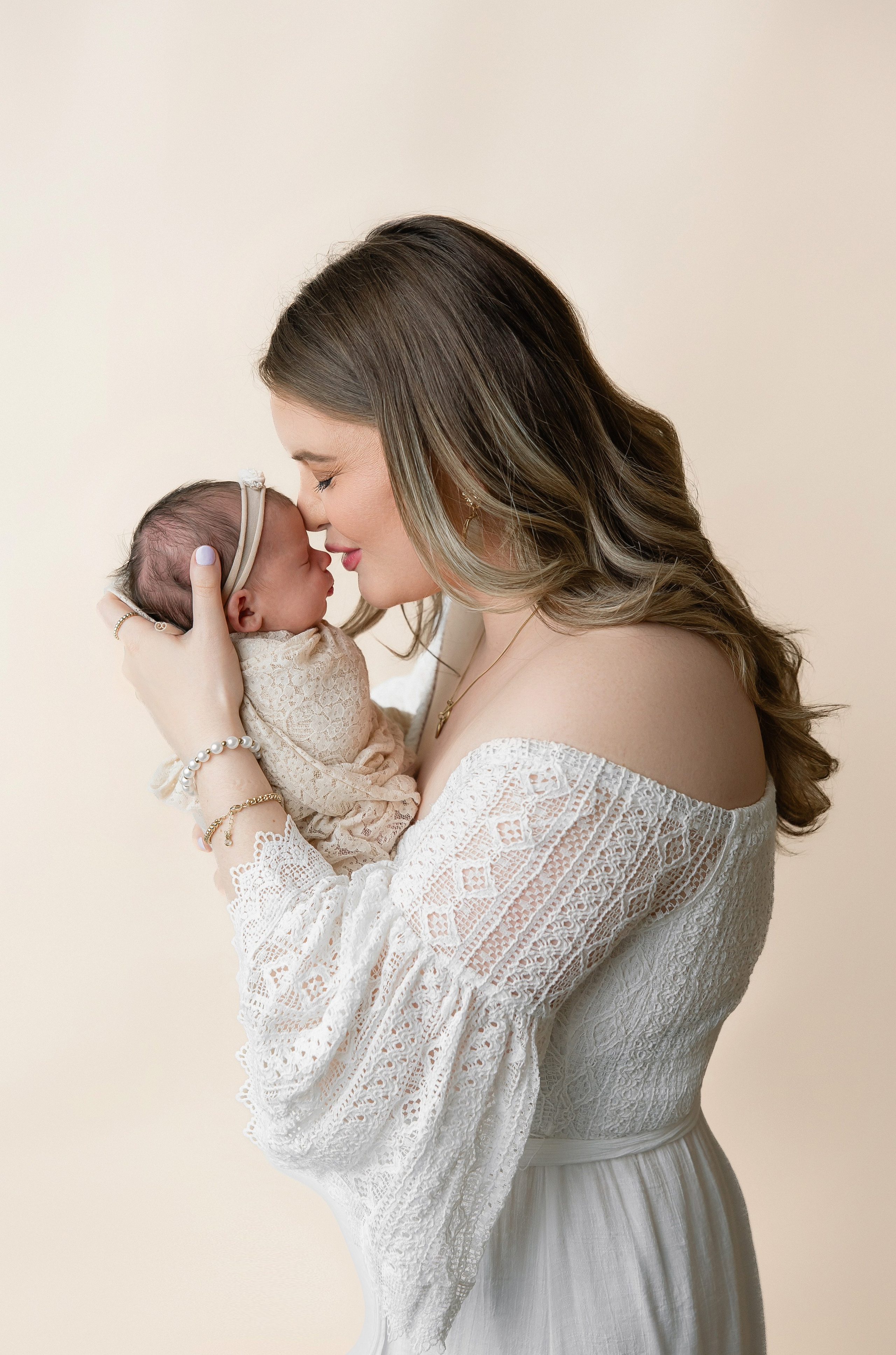 Iana Banana | Toronto Maternity, Newborn & Family Photographer
