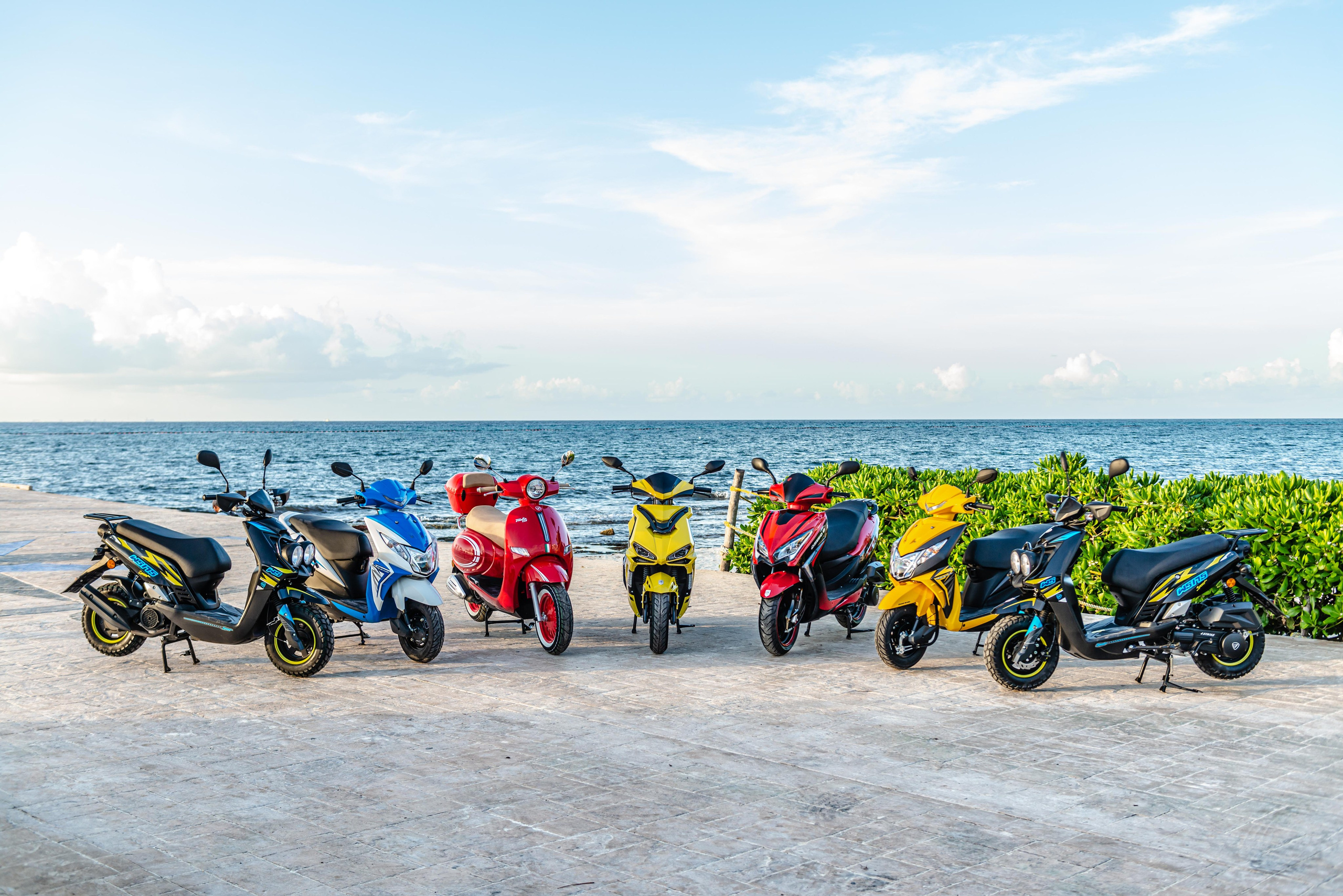 Фотосъемка скутеров для сайта по аренде в Мексике. ФОТОГРАФ МЕКСИКА КИНТАНА-РОО