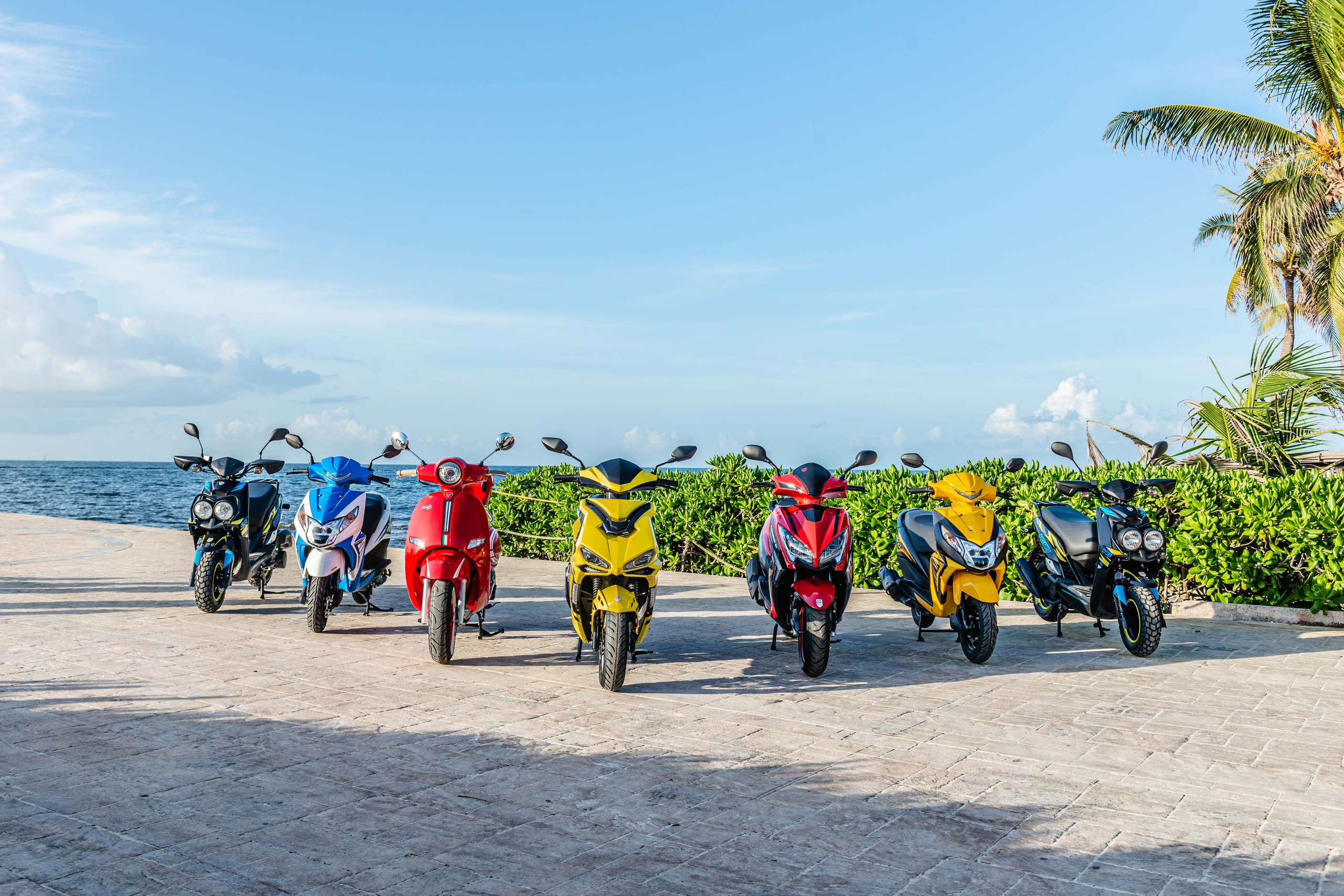 Фотосъемка скутеров для сайта по аренде в Мексике. ФОТОГРАФ МЕКСИКА КИНТАНА-РОО