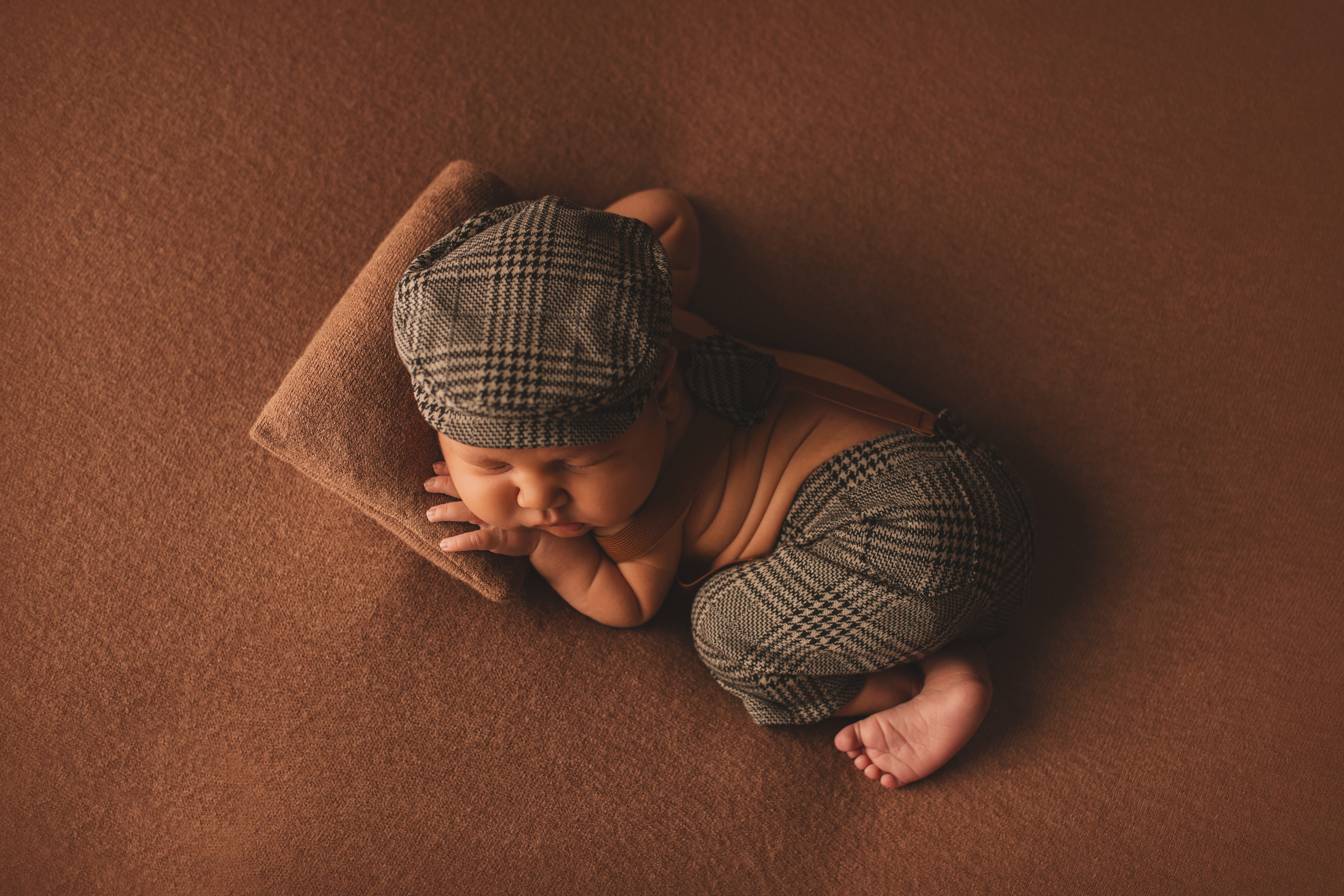 A Little Gentleman. Ottawa Newborn and Baby Newborn Photographer Elena Helali