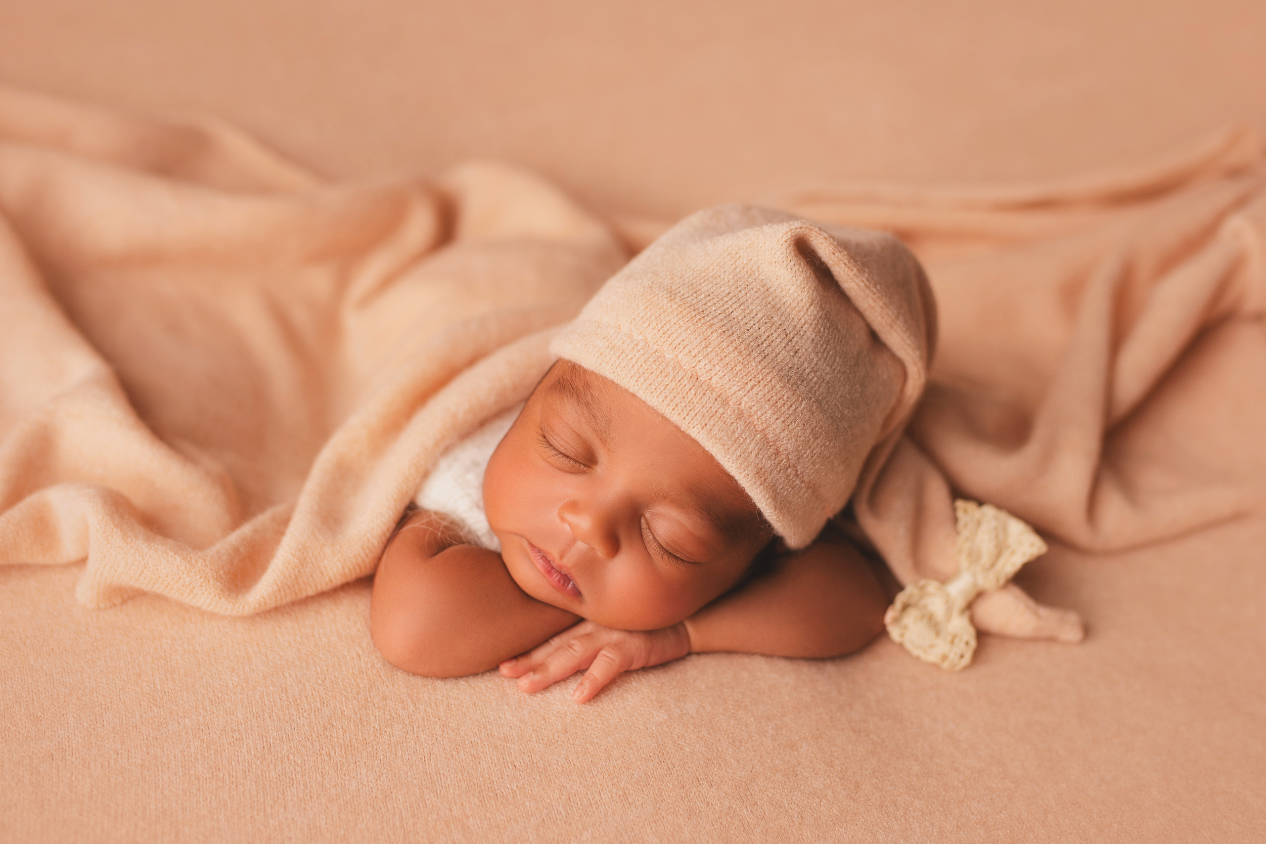 A Little Princess. Ottawa Newborn and Baby Newborn Photographer Elena Helali