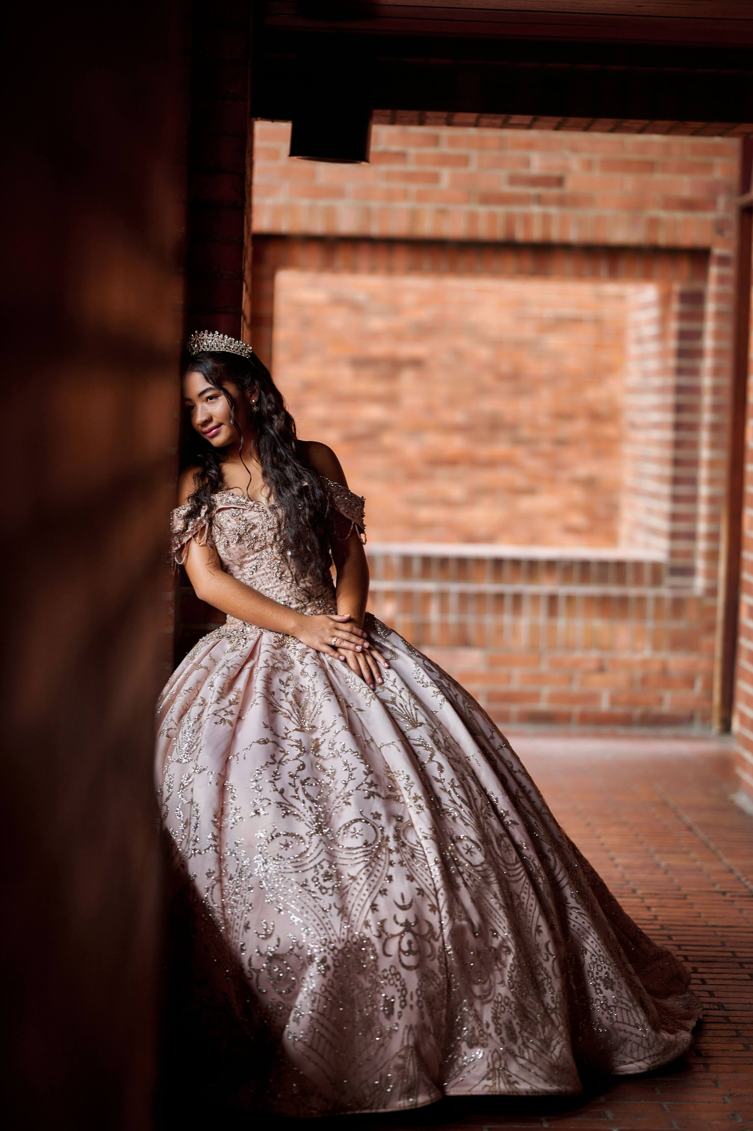 Mis 15 | Sesiones de Fotografía Modernas. Wedding Photography & Videography by ZZ Hendrick | Capturing Your Love Story in Colombia & USA