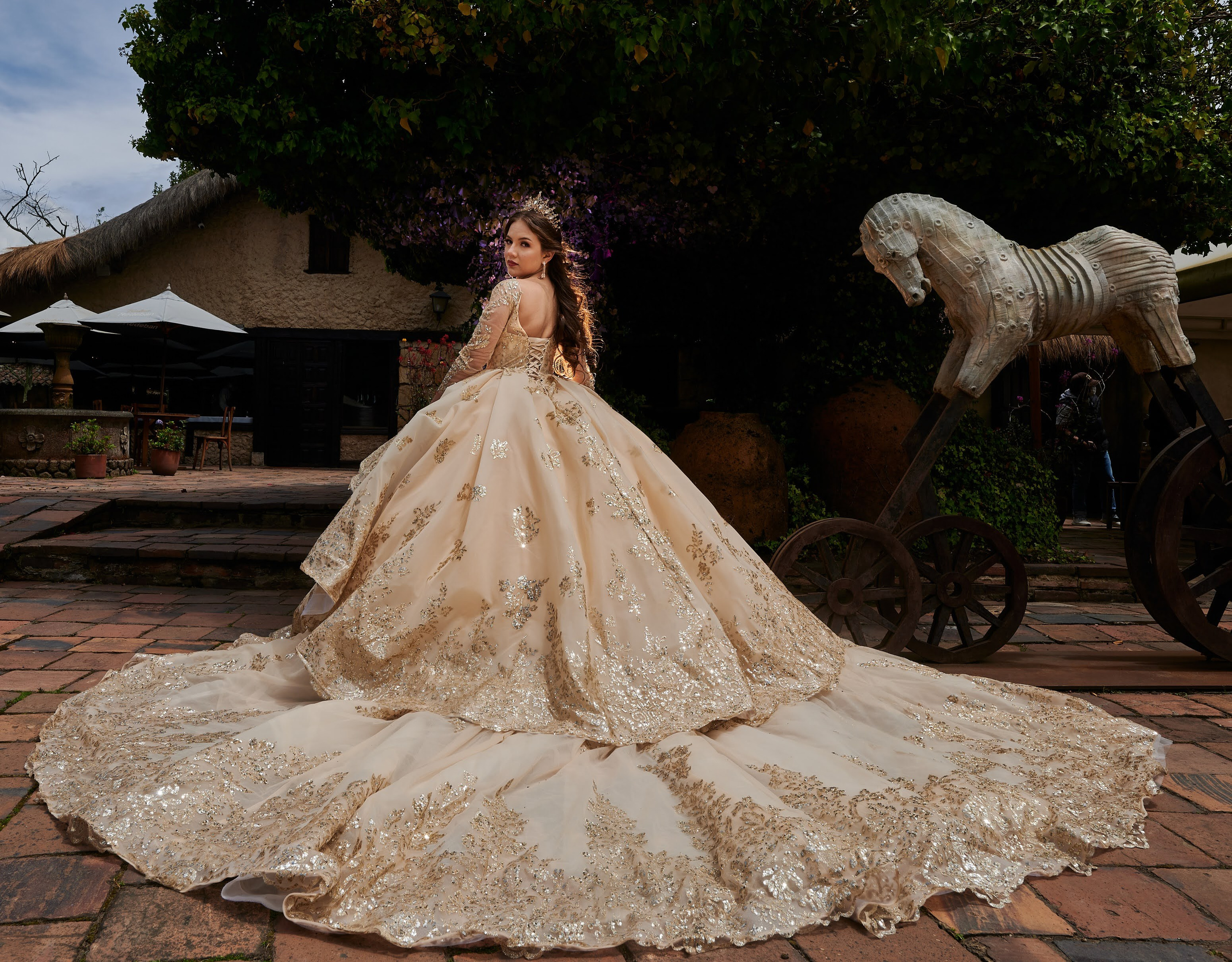 Mis 15 | Sesiones de Fotografía Modernas. Wedding Photography & Videography by ZZ Hendrick | Capturing Your Love Story in Colombia & USA
