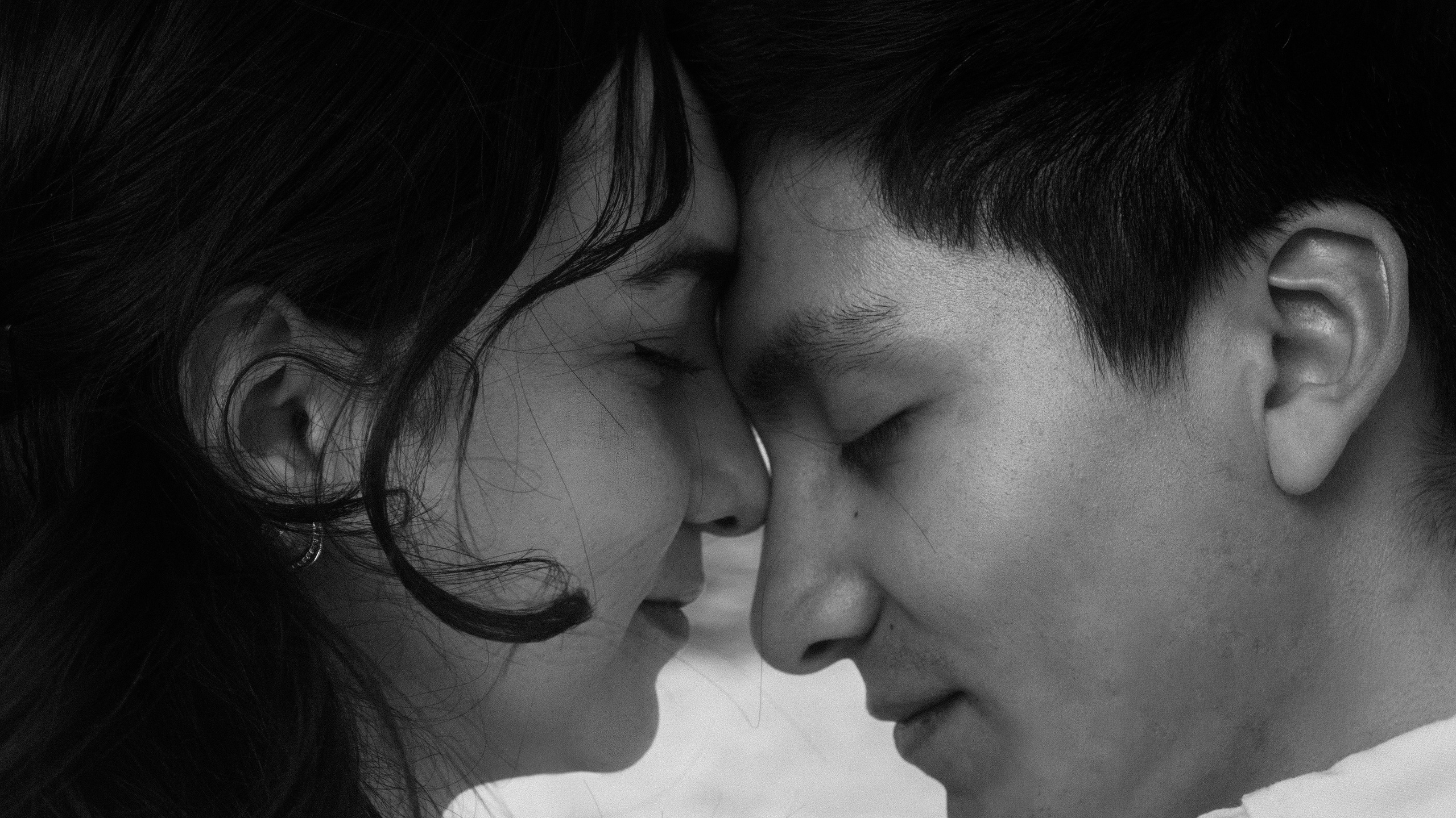 Gabriela y Joaquin. TWO MILLIMETERS