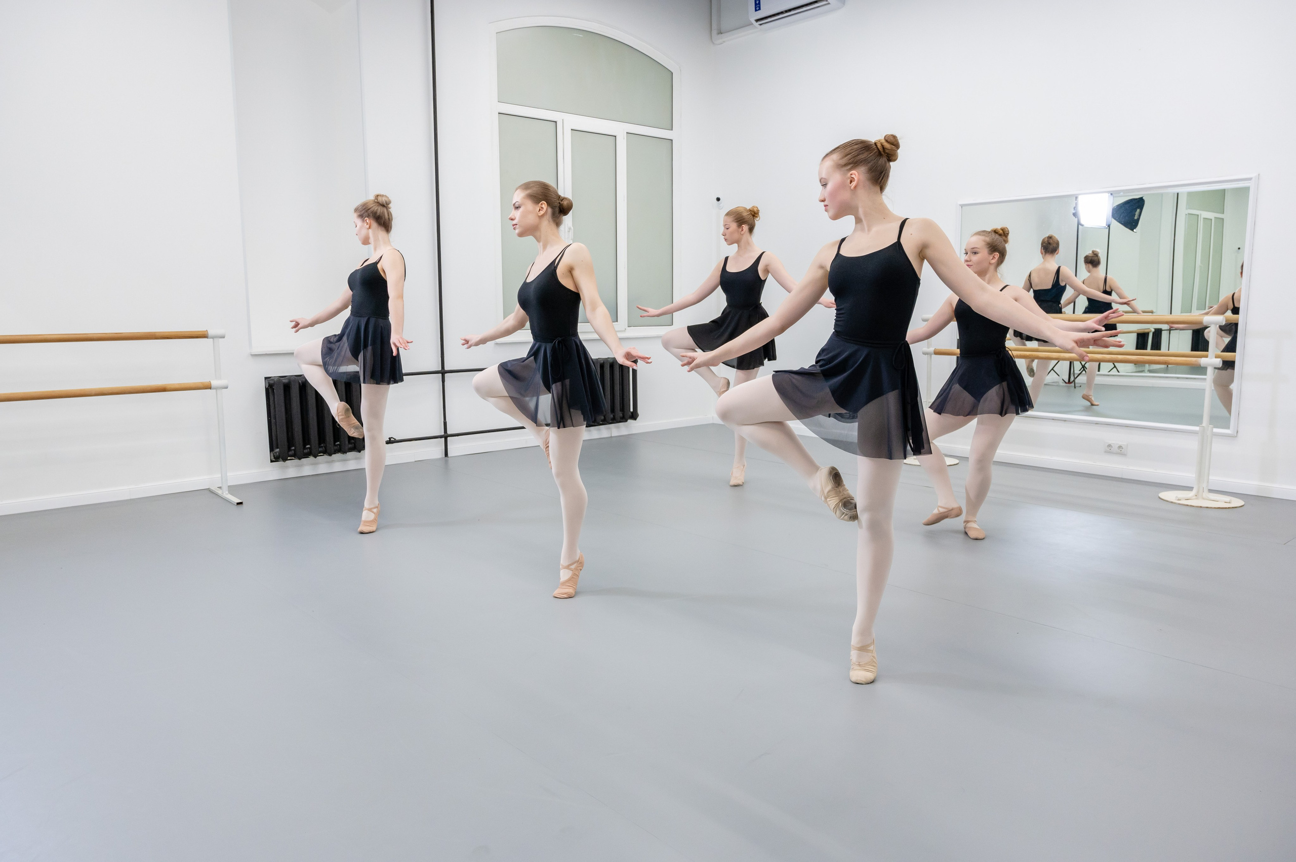Reportage photography at a ballet school. PHOTOGRAPHER QUINTANA ROO