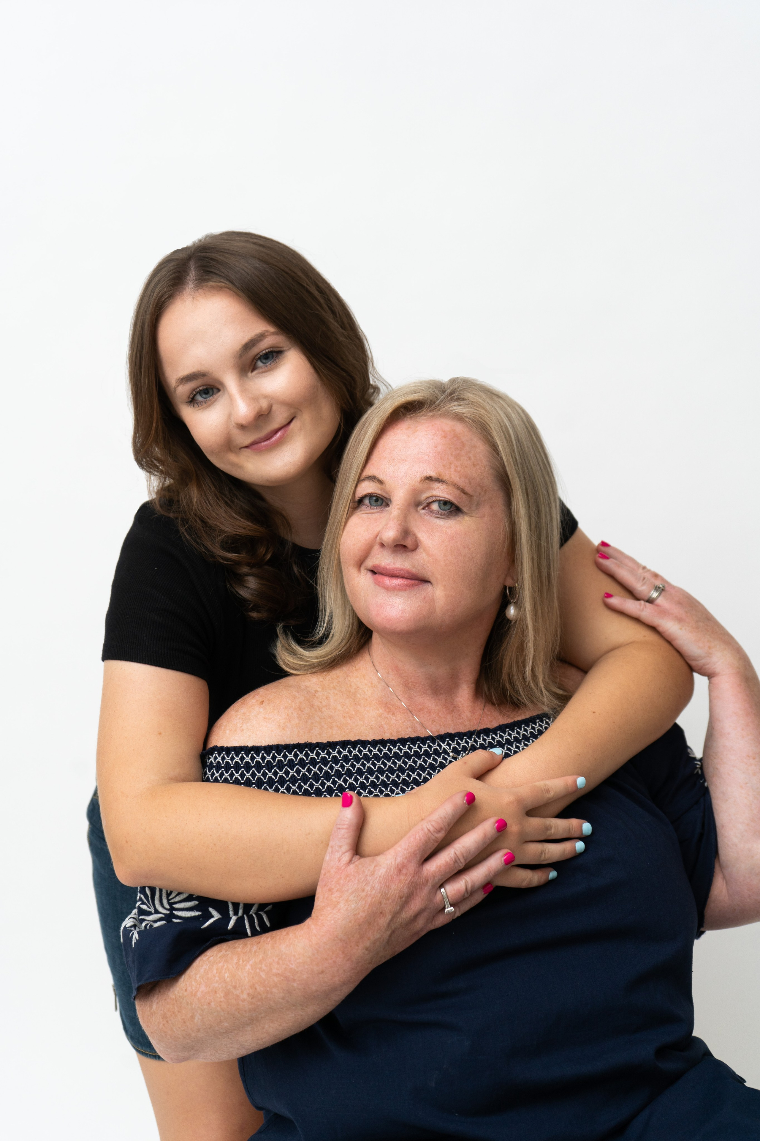 Lana’s Family. Maria Elaeva Photography | Burnaby Portrait Photographer