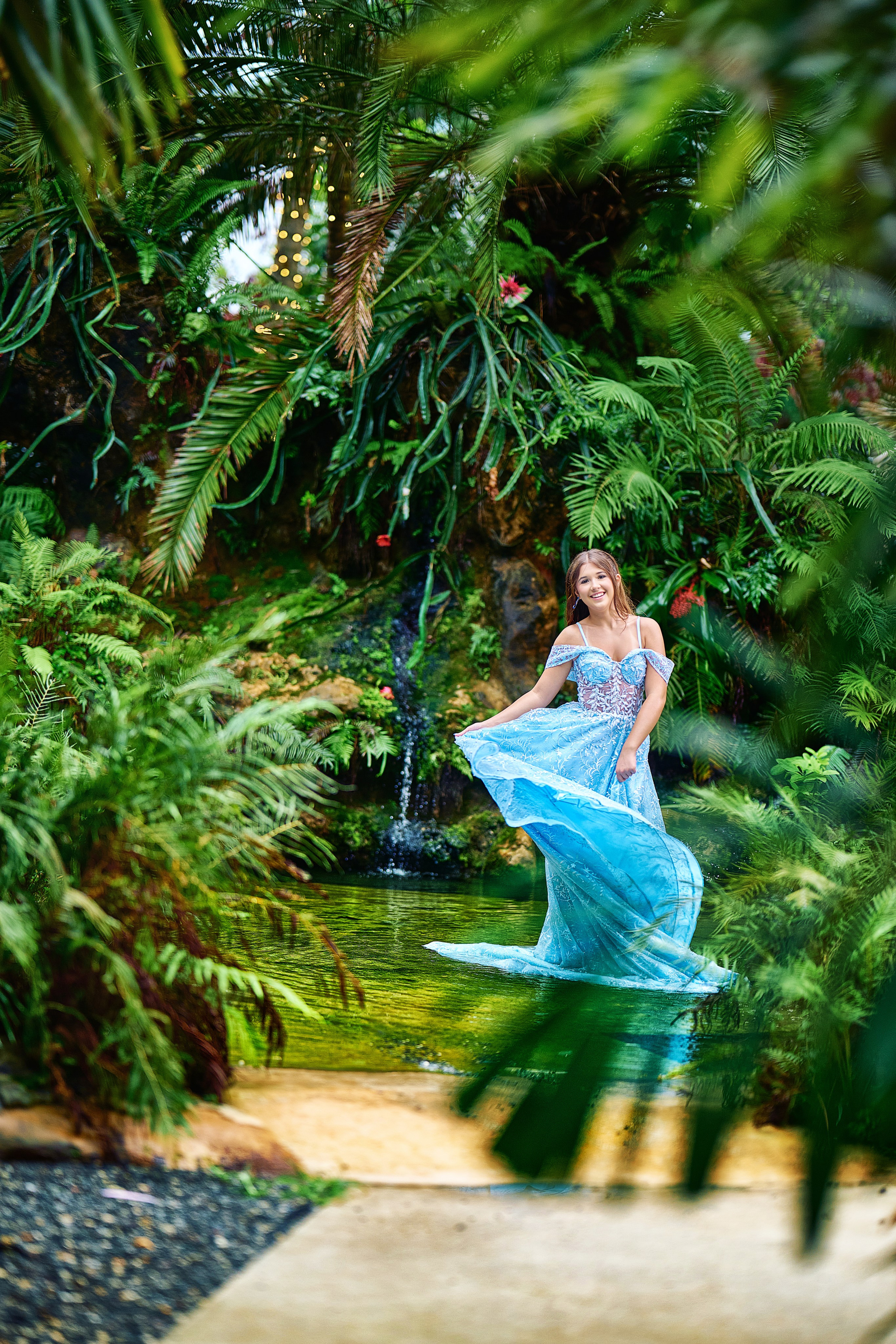 Sharon Secret Gardens Miami. Hendrick | Luxury wedding photography & cinematic wedding films in Miami & Bogotá. Signature fine art storytelling capturing timeless, emoti