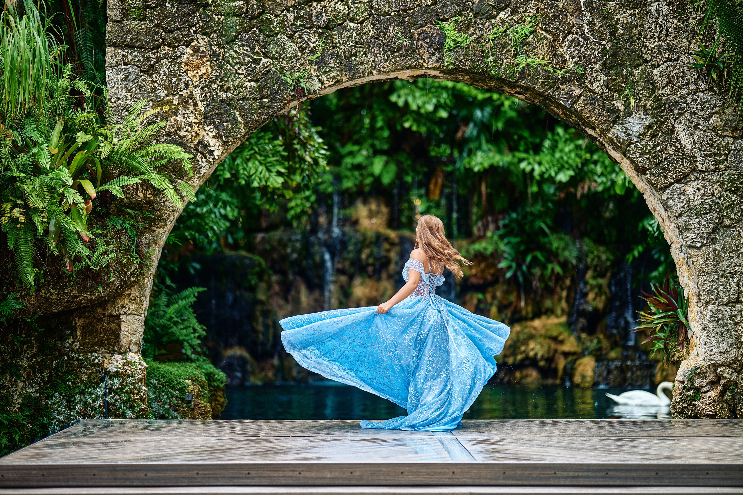 Sharon Secret Gardens Miami. Hendrick | Luxury wedding photography & cinematic wedding films in Miami & Bogotá. Signature fine art storytelling capturing timeless, emoti