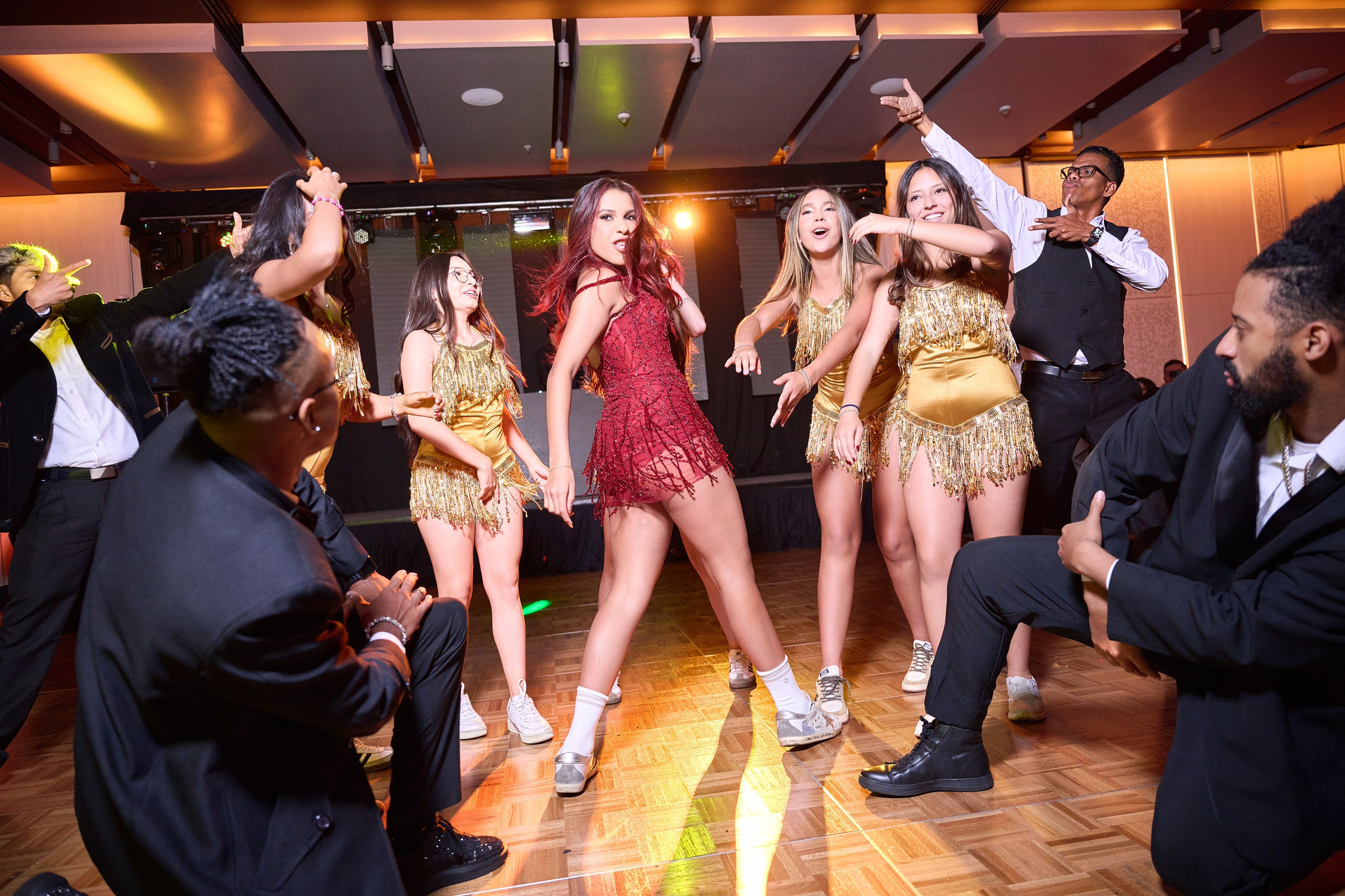Ivana’s Fine Art Quinceañera Photoshoot in Burgundy: Unforgettable Emotion | ZZ Portraits by Hendrick. Hendrick | Luxury wedding photography & cinematic wedding films in Miami & Bogotá. Signature fine art storytelling capturing timeless, emoti