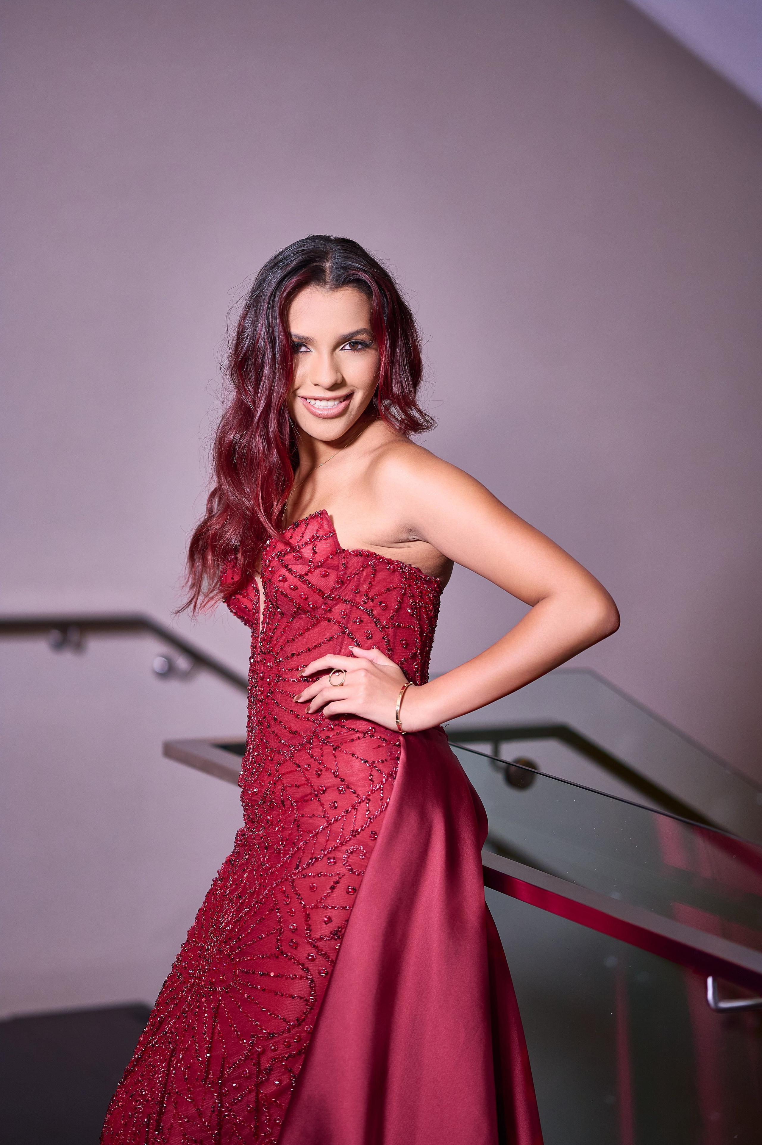 Ivana’s Fine Art Quinceañera Photoshoot in Burgundy: Unforgettable Emotion | ZZ Portraits by Hendrick. Hendrick | Luxury wedding photography & cinematic wedding films in Miami & Bogotá. Signature fine art storytelling capturing timeless, emoti
