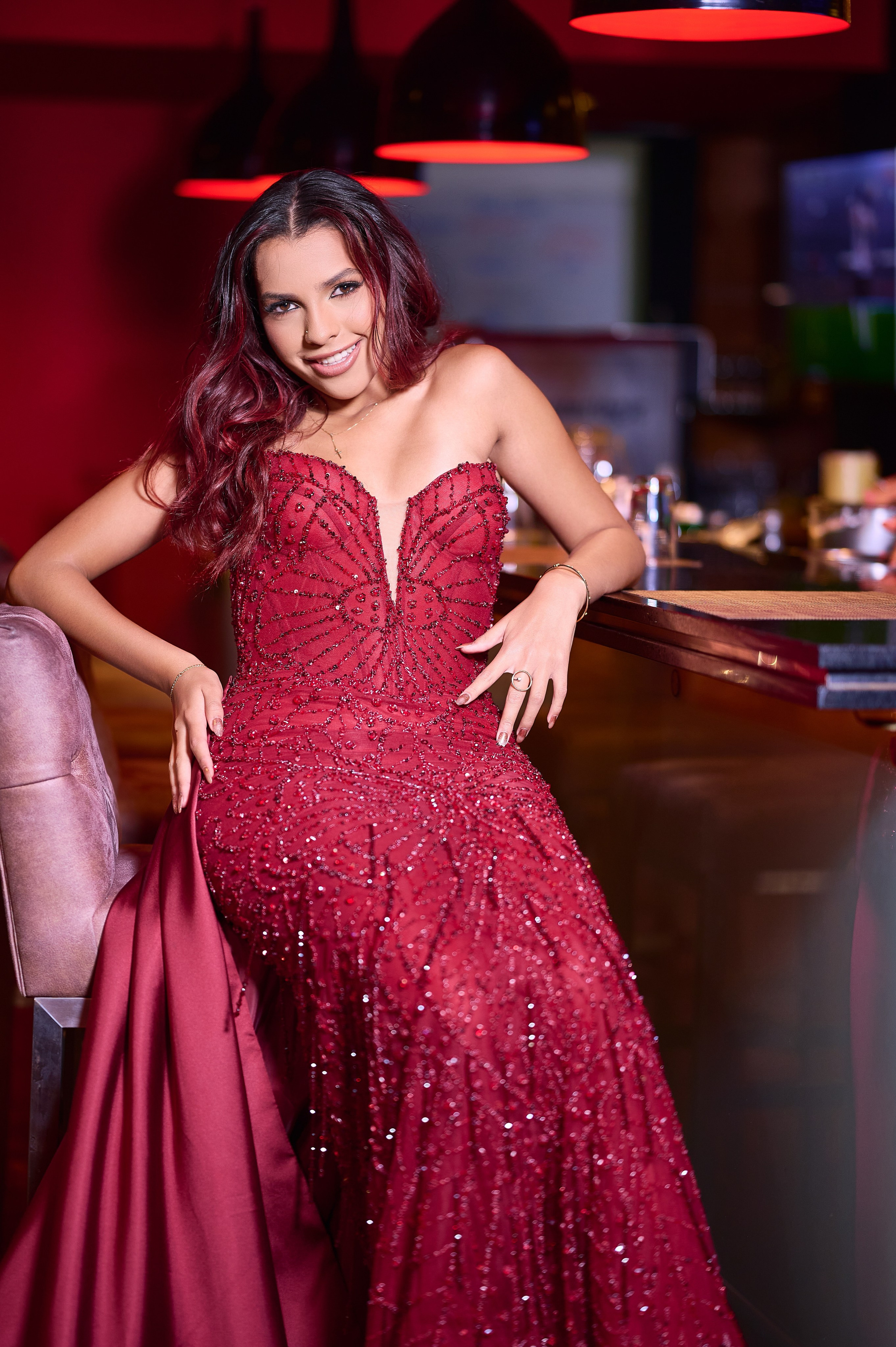 Ivana’s Fine Art Quinceañera Photoshoot in Burgundy: Unforgettable Emotion | ZZ Portraits by Hendrick. Hendrick | Luxury wedding photography & cinematic wedding films in Miami & Bogotá. Signature fine art storytelling capturing timeless, emoti