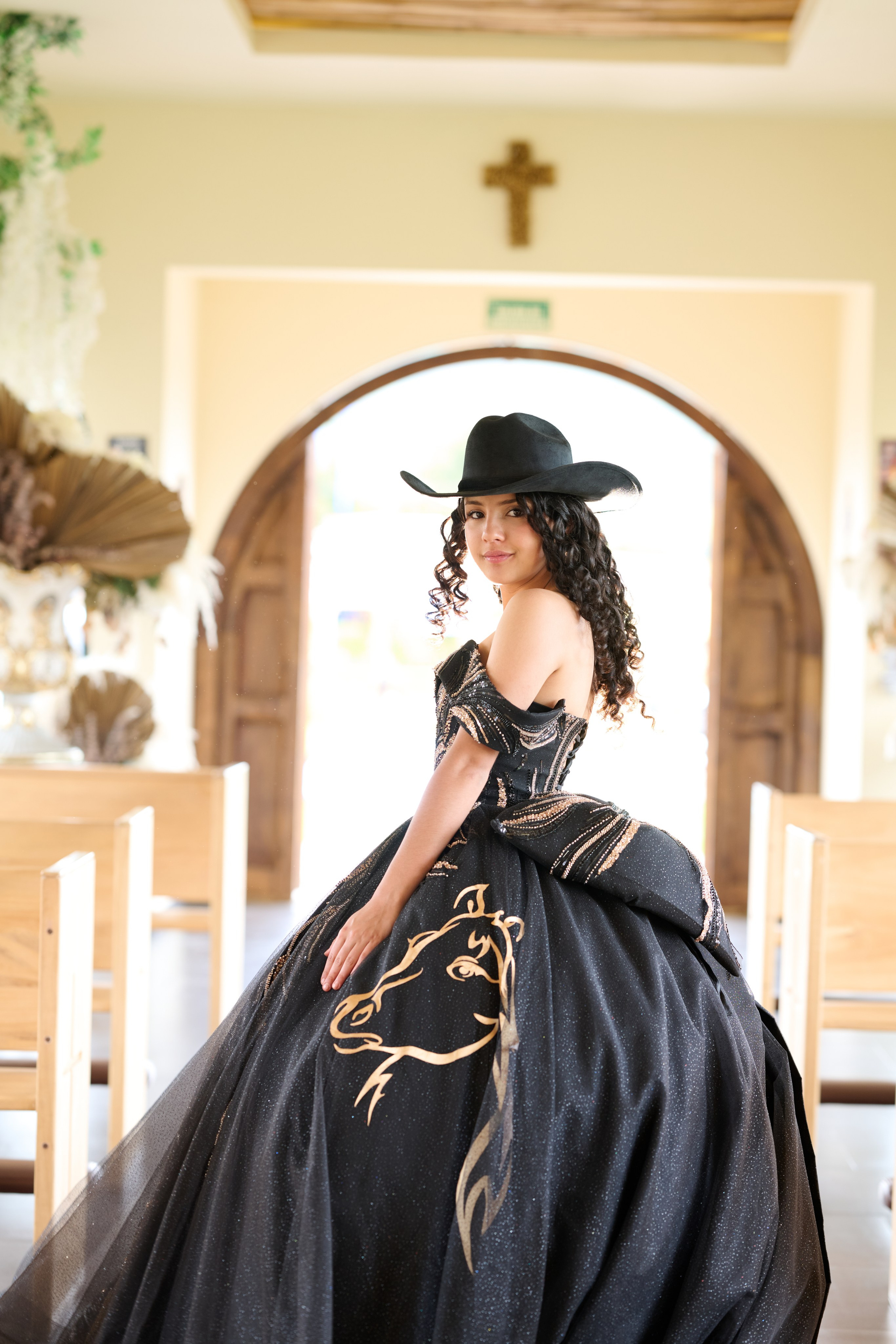 Pure Elegance & Majesty: Maria Clara & The White Spanish Horse | ZZ Portraits by Hendrick