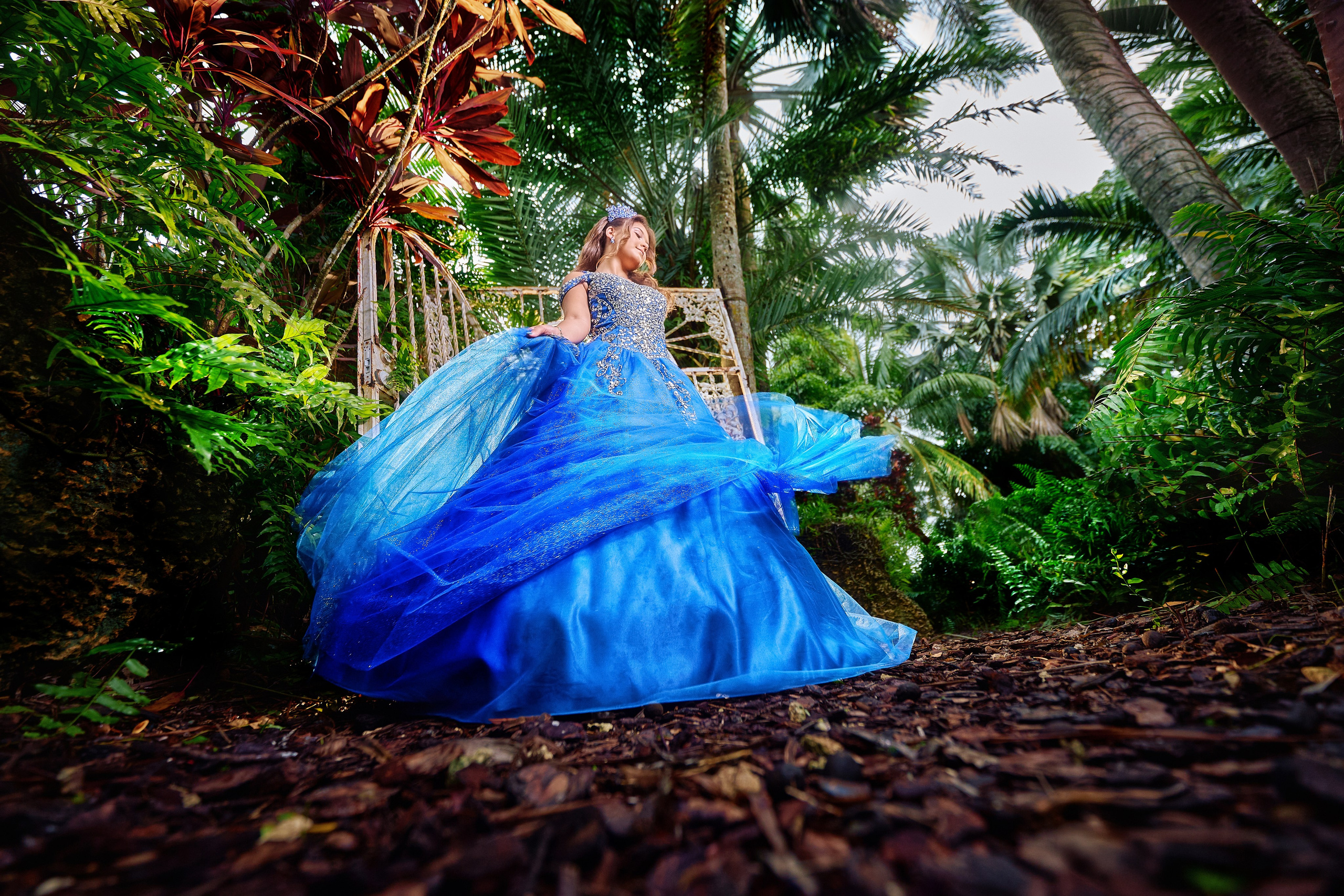 Sharon Secret Gardens Miami. Hendrick | Luxury wedding photography & cinematic wedding films in Miami & Bogotá. Signature fine art storytelling capturing timeless, emoti