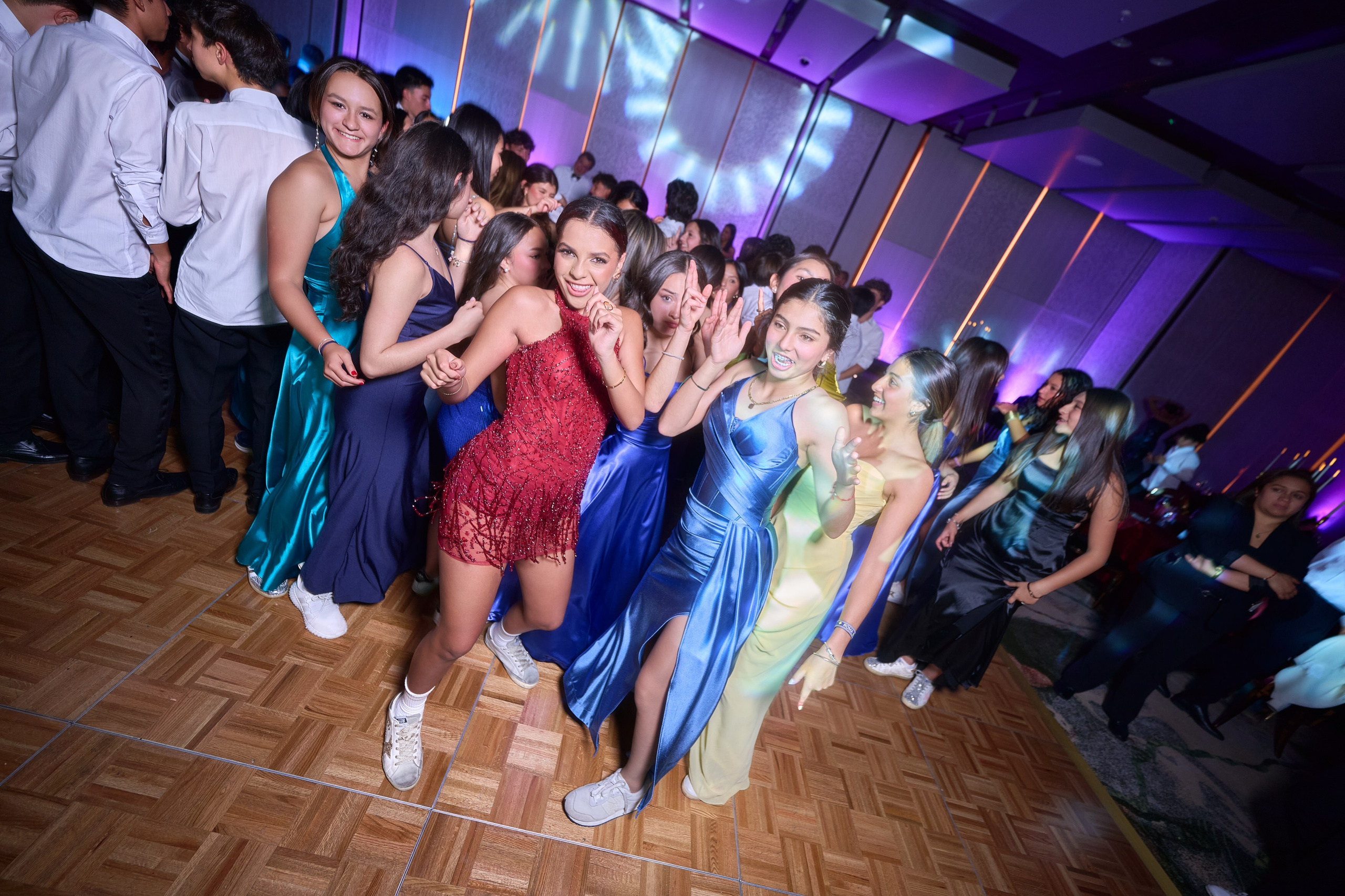 Ivana’s Fine Art Quinceañera Photoshoot in Burgundy: Unforgettable Emotion | ZZ Portraits by Hendrick. Hendrick | Luxury wedding photography & cinematic wedding films in Miami & Bogotá. Signature fine art storytelling capturing timeless, emoti