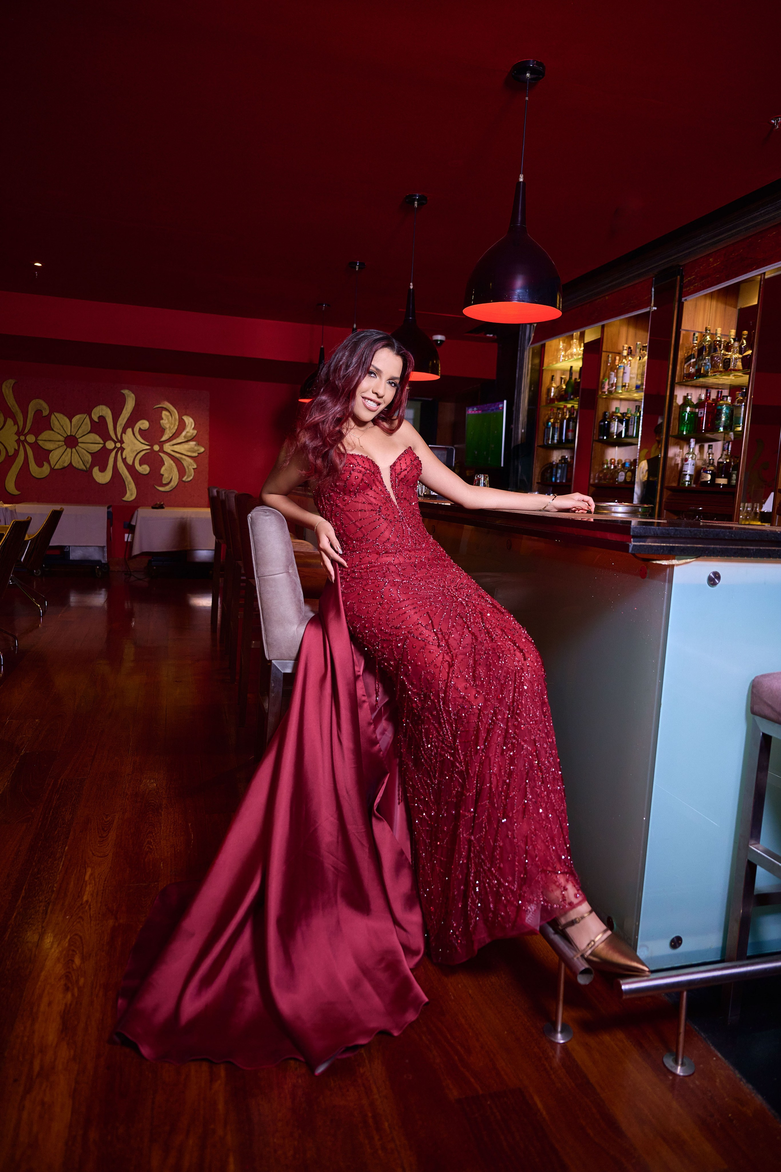 Ivana’s Fine Art Quinceañera Photoshoot in Burgundy: Unforgettable Emotion | ZZ Portraits by Hendrick. Hendrick | Luxury wedding photography & cinematic wedding films in Miami & Bogotá. Signature fine art storytelling capturing timeless, emoti