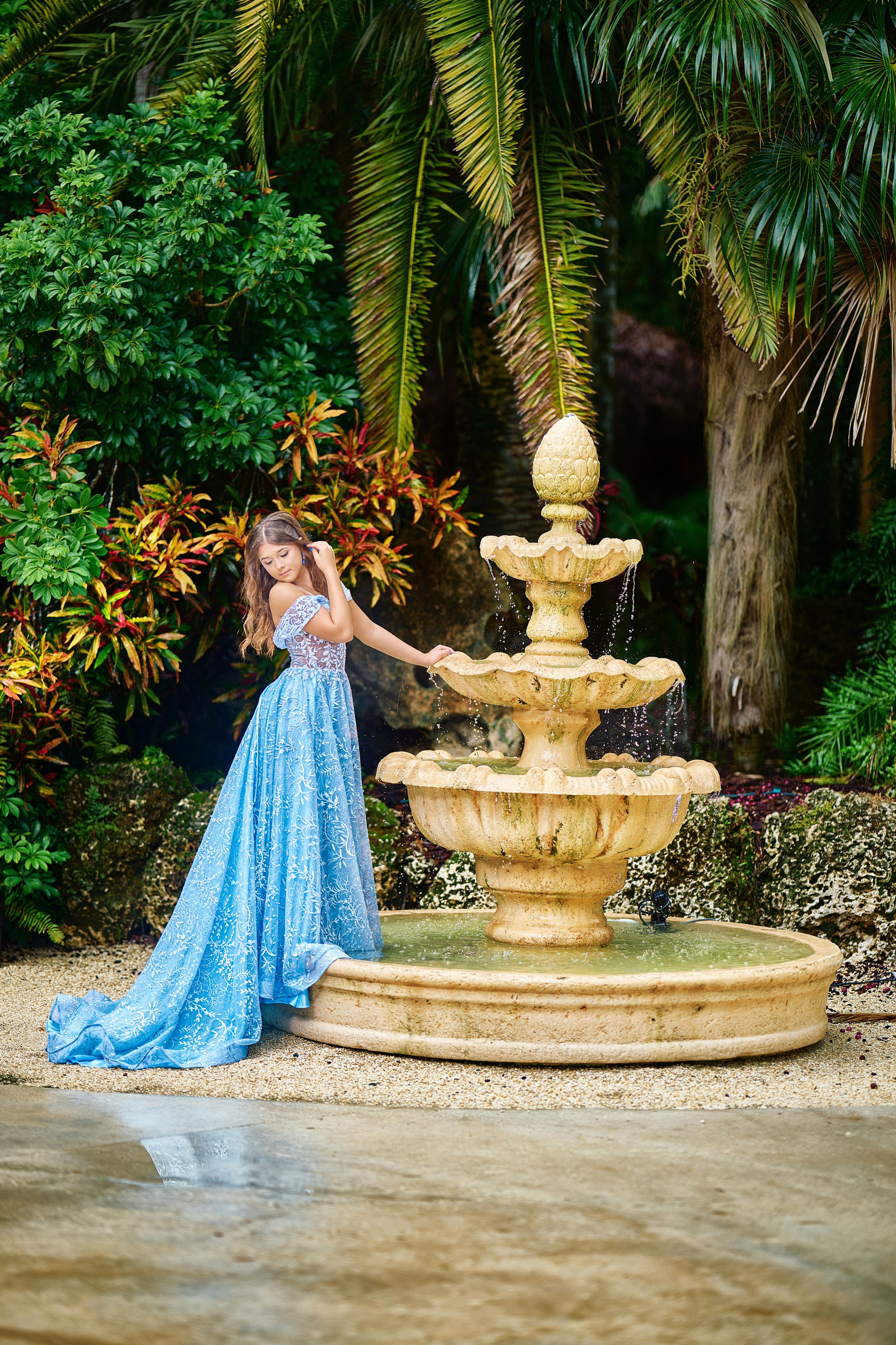 Sharon Secret Gardens Miami. Hendrick | Luxury wedding photography & cinematic wedding films in Miami & Bogotá. Signature fine art storytelling capturing timeless, emoti