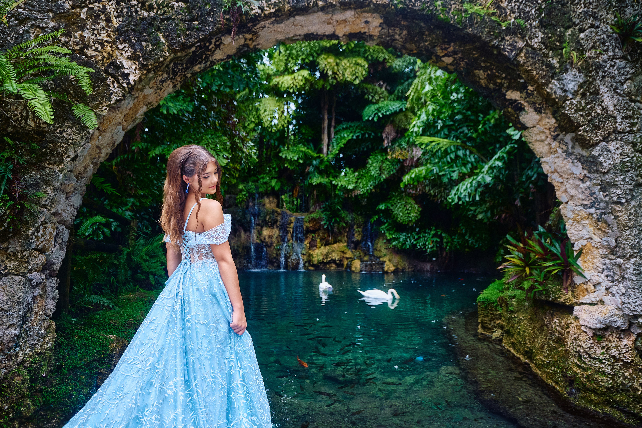 Sharon Secret Gardens Miami. Hendrick | Luxury wedding photography & cinematic wedding films in Miami & Bogotá. Signature fine art storytelling capturing timeless, emoti