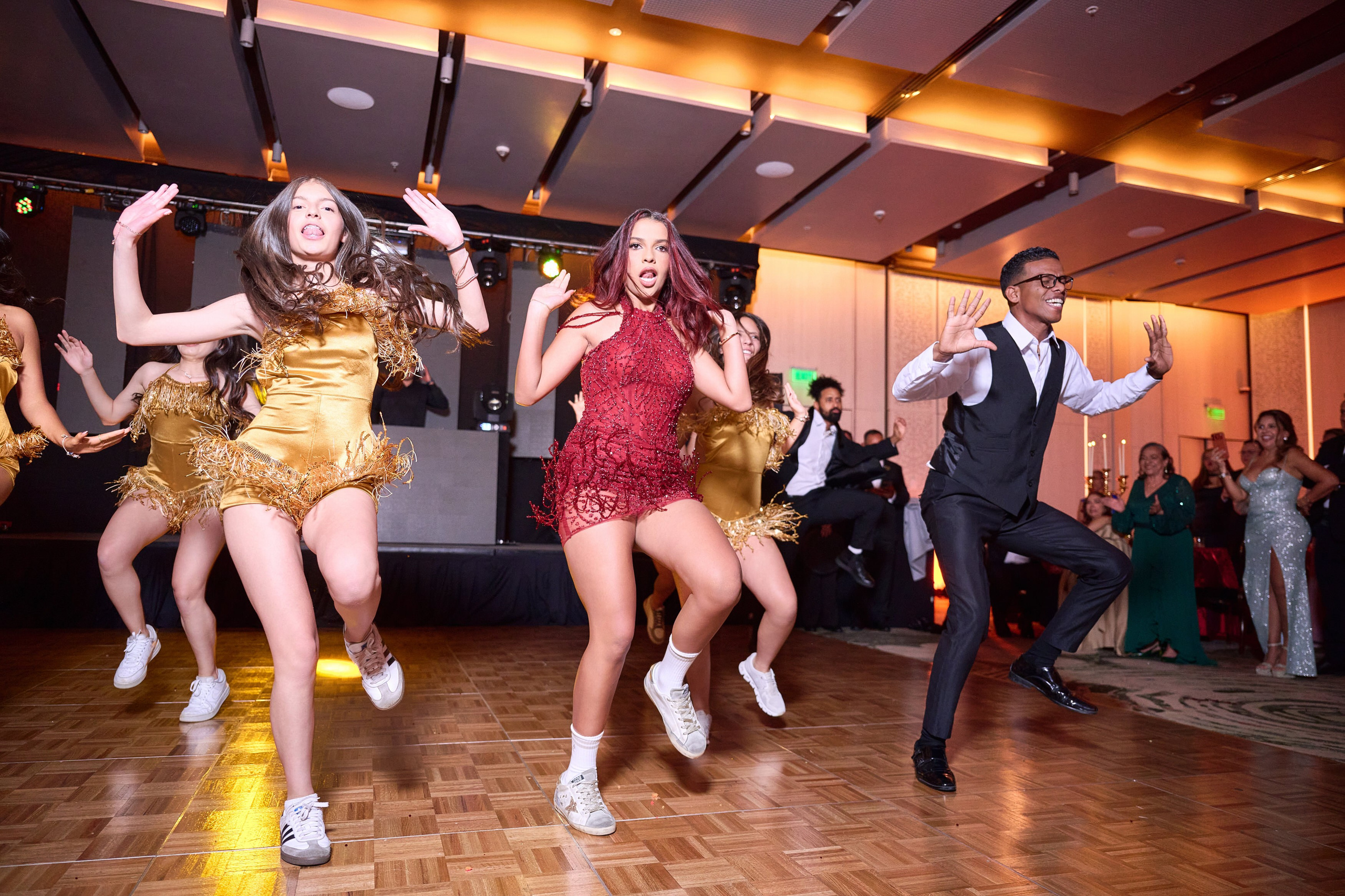 Ivana’s Fine Art Quinceañera Photoshoot in Burgundy: Unforgettable Emotion | ZZ Portraits by Hendrick. Hendrick | Luxury wedding photography & cinematic wedding films in Miami & Bogotá. Signature fine art storytelling capturing timeless, emoti