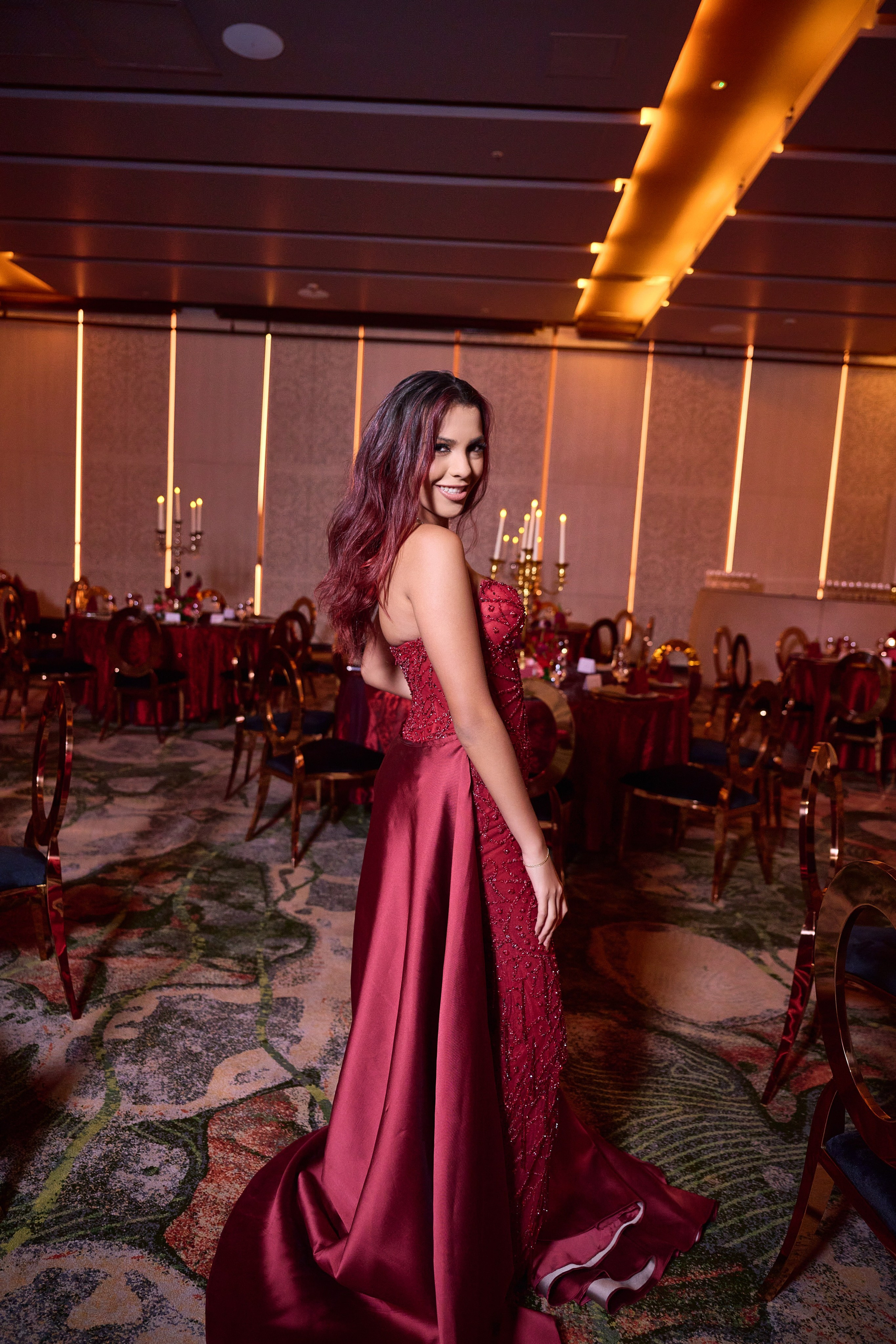 Ivana’s Fine Art Quinceañera Photoshoot in Burgundy: Unforgettable Emotion | ZZ Portraits by Hendrick. Hendrick | Luxury wedding photography & cinematic wedding films in Miami & Bogotá. Signature fine art storytelling capturing timeless, emoti