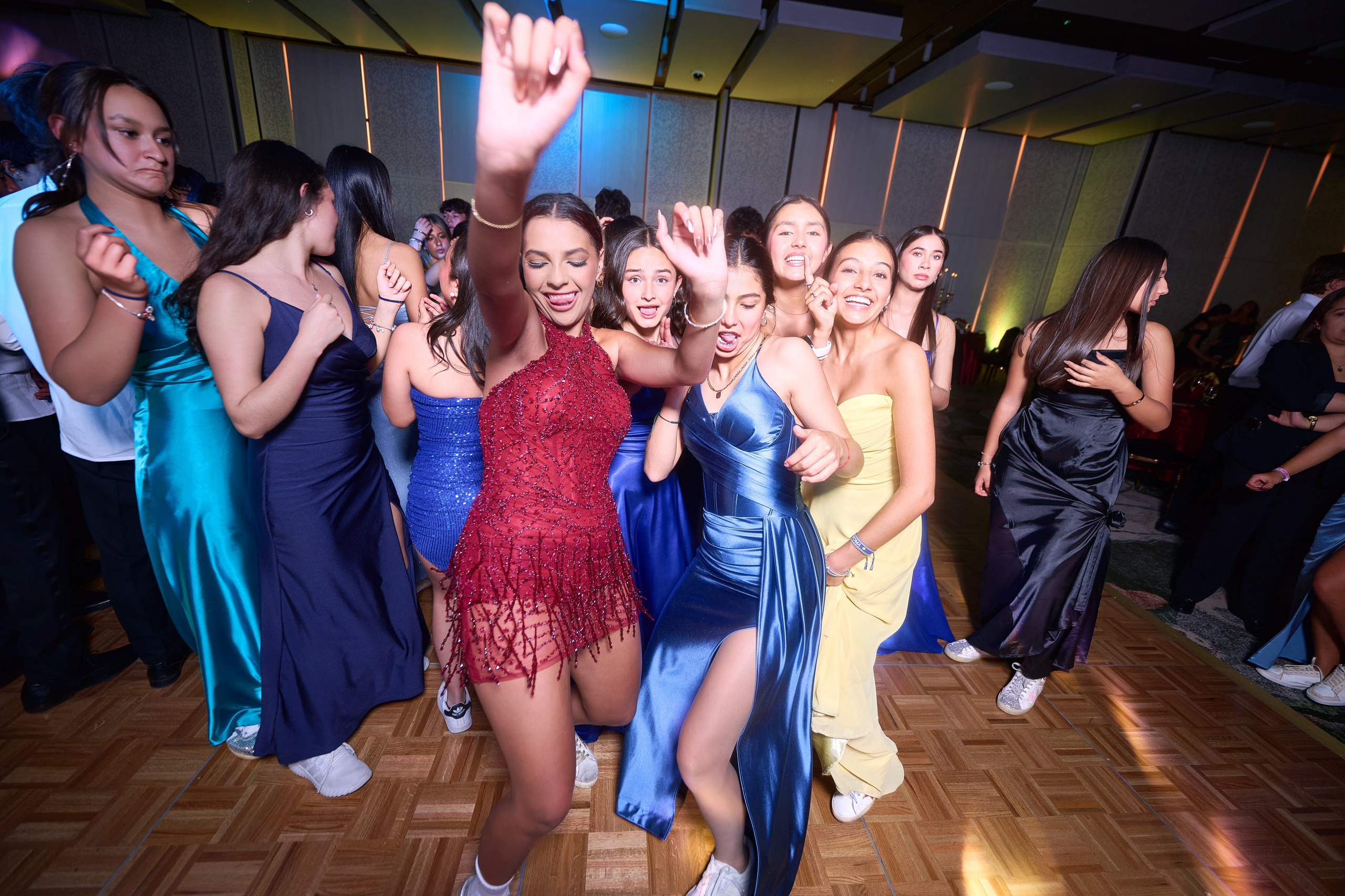 Ivana’s Fine Art Quinceañera Photoshoot in Burgundy: Unforgettable Emotion | ZZ Portraits by Hendrick. Hendrick | Luxury wedding photography & cinematic wedding films in Miami & Bogotá. Signature fine art storytelling capturing timeless, emoti