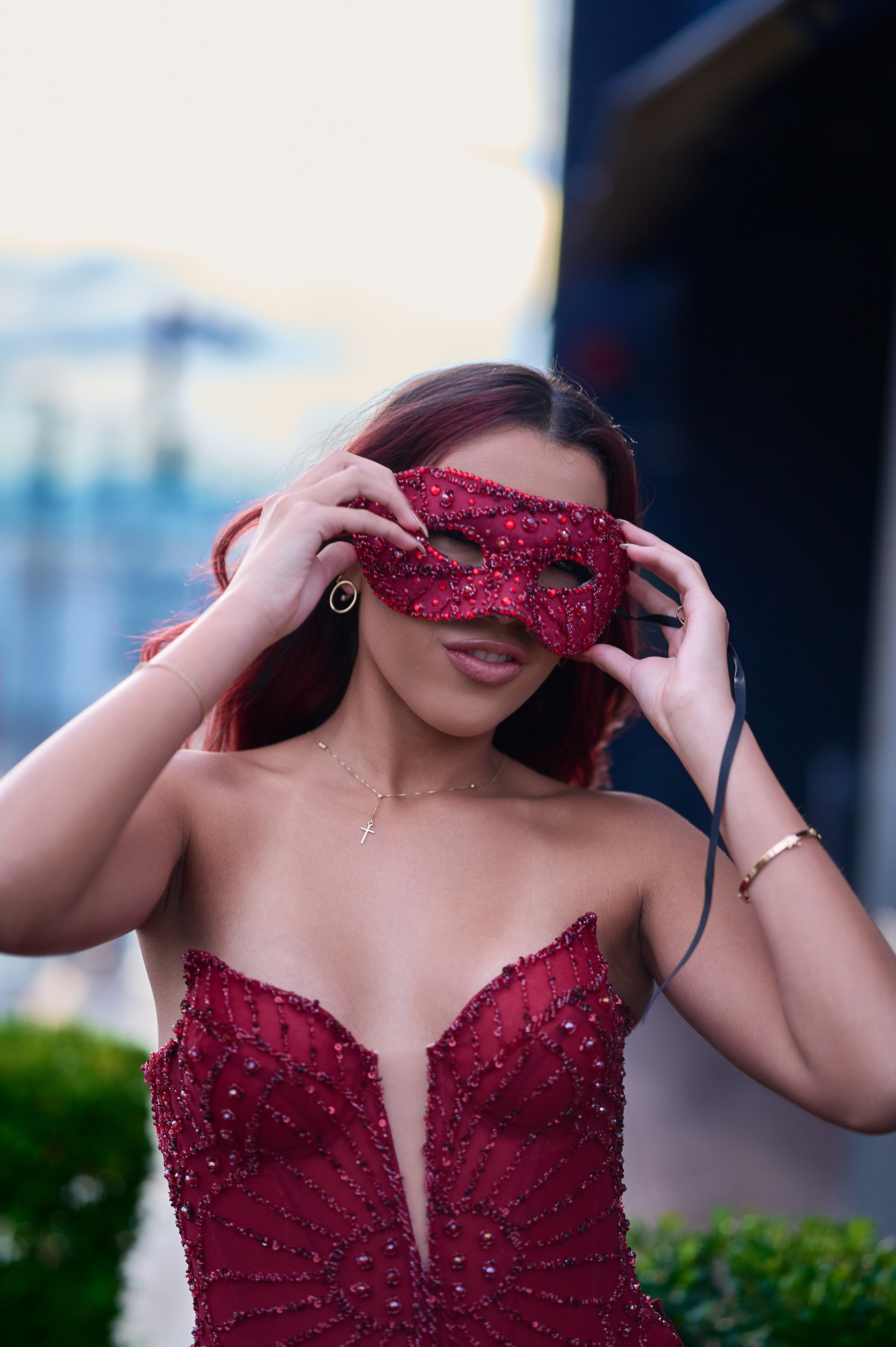 Ivana’s Fine Art Quinceañera Photoshoot in Burgundy: Unforgettable Emotion | ZZ Portraits by Hendrick. Hendrick | Luxury wedding photography & cinematic wedding films in Miami & Bogotá. Signature fine art storytelling capturing timeless, emoti