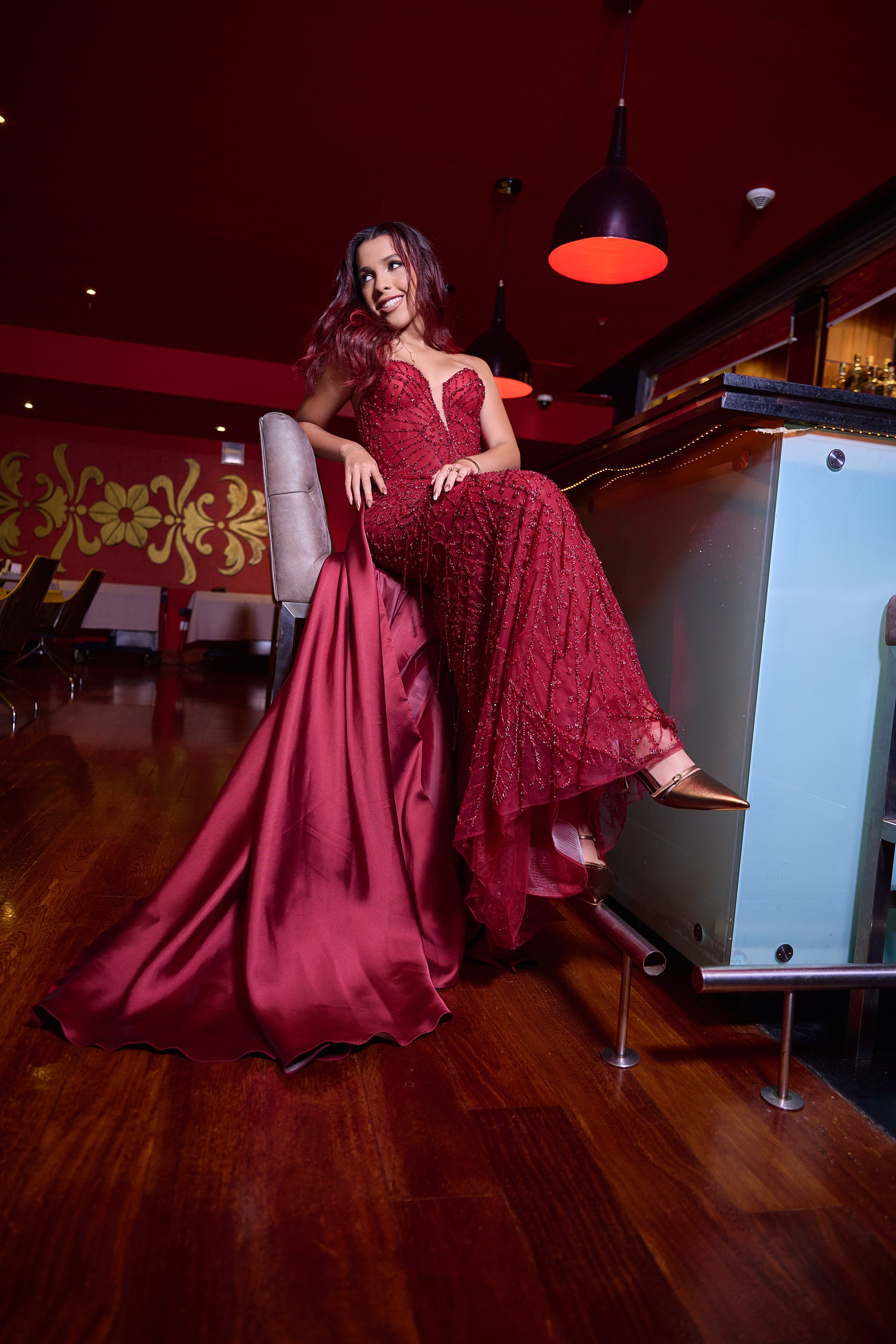 Ivana’s Fine Art Quinceañera Photoshoot in Burgundy: Unforgettable Emotion | ZZ Portraits by Hendrick. Hendrick | Luxury wedding photography & cinematic wedding films in Miami & Bogotá. Signature fine art storytelling capturing timeless, emoti