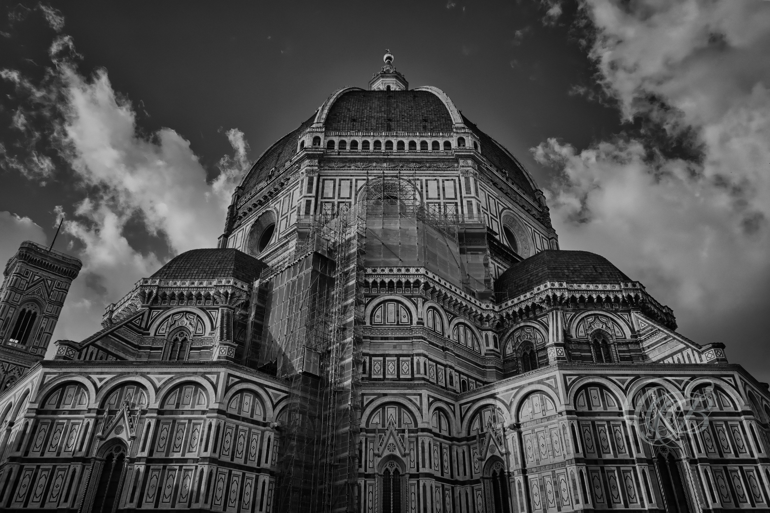ITALY – FLORENCE – Cathedral of Santa Maria del Fiore in black and white, exterior view of the Duomo, photography of Italy, Eduardo Bartoli Photography