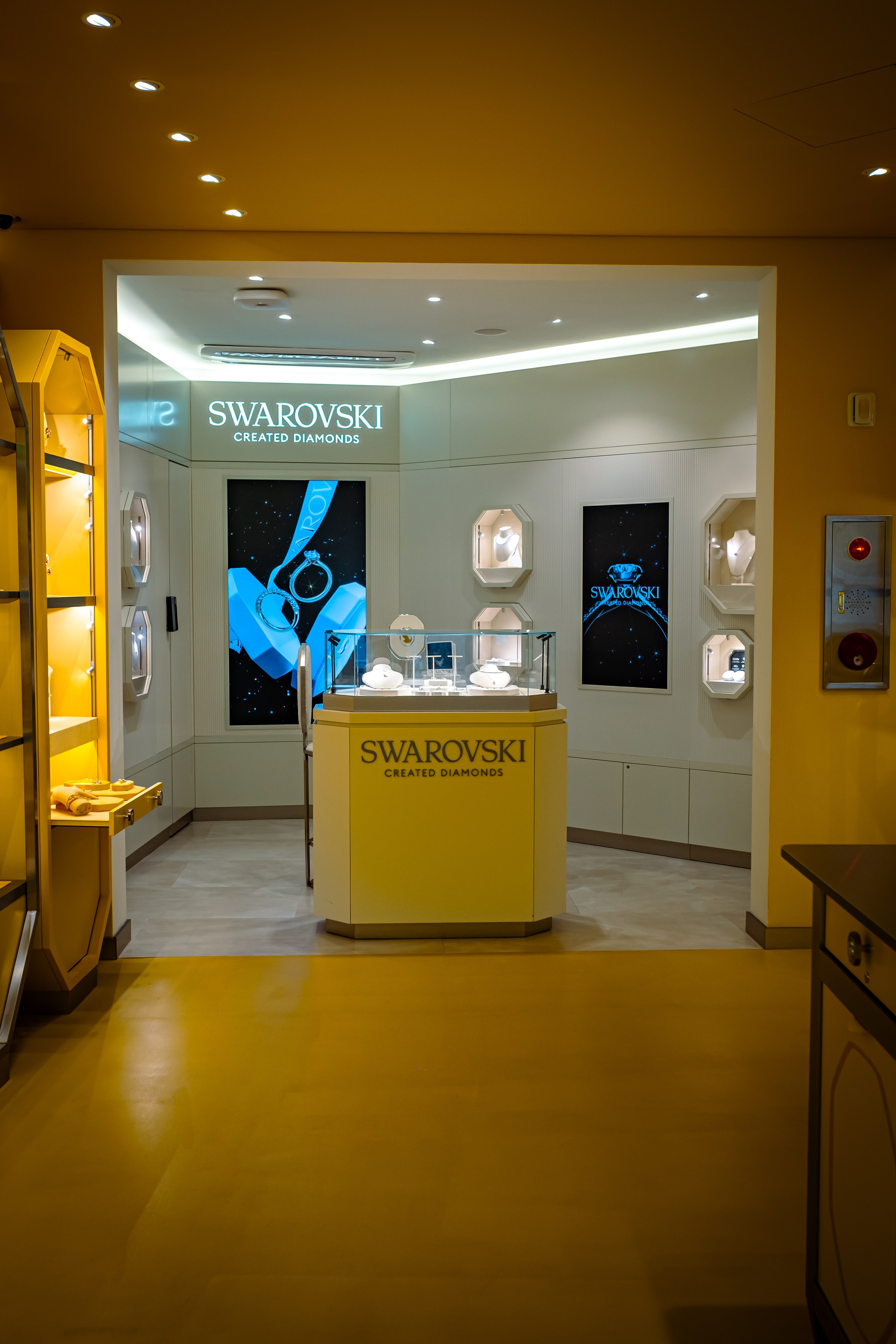 SWAROVSKI. Фотограф в Сеуле, Южная Корея Наталья Доброквашина