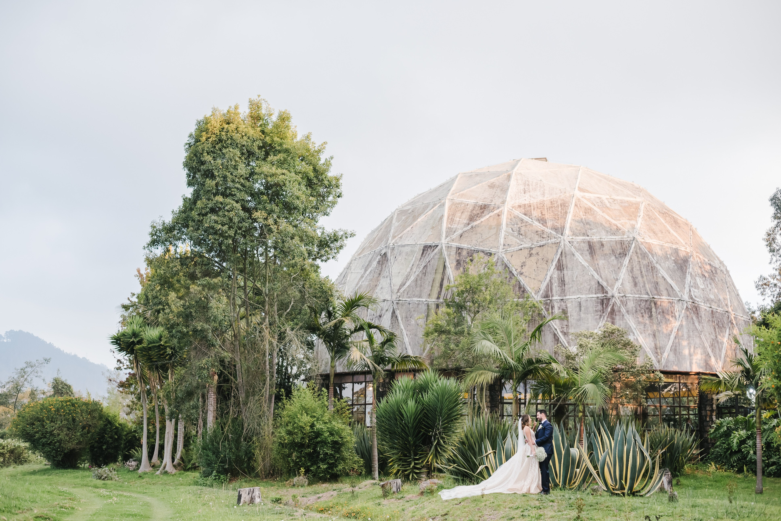 Fotografía y video de bodas en Hacienda pozo chico - Bogotá - Colombia. Rafael Melo Weddings
