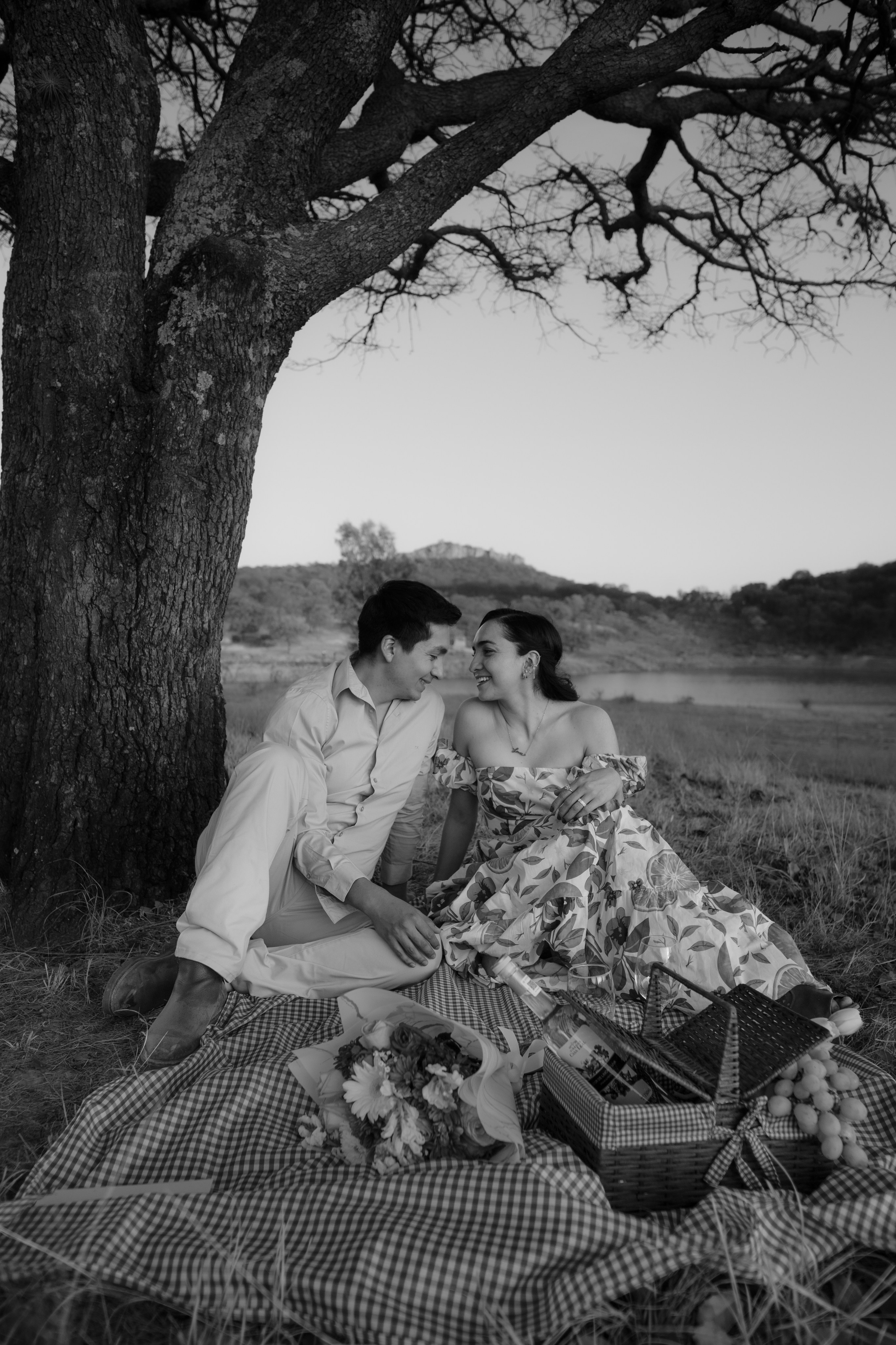 Gabriela y Joaquin. TWO MILLIMETERS