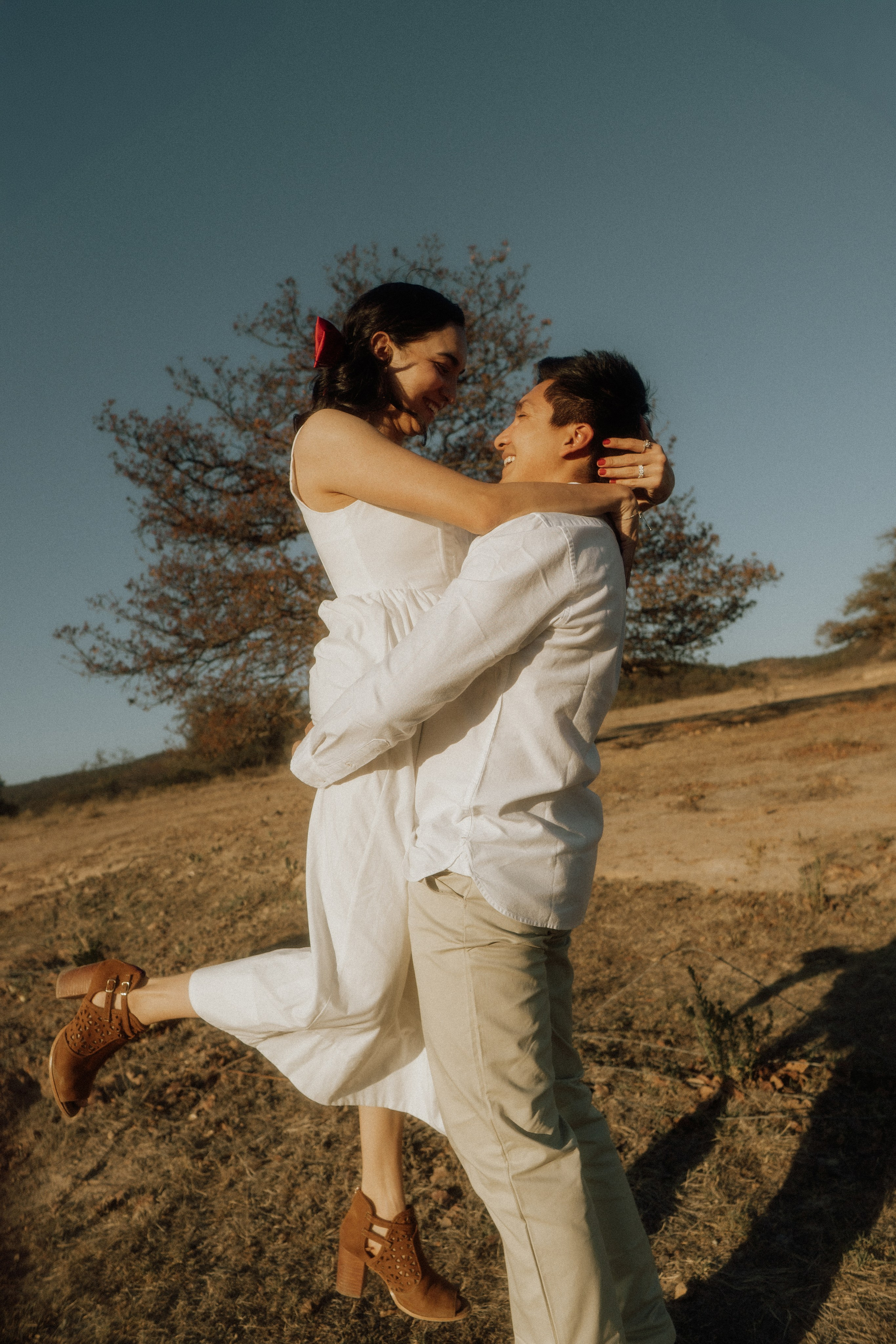 Gabriela y Joaquin. TWO MILLIMETERS