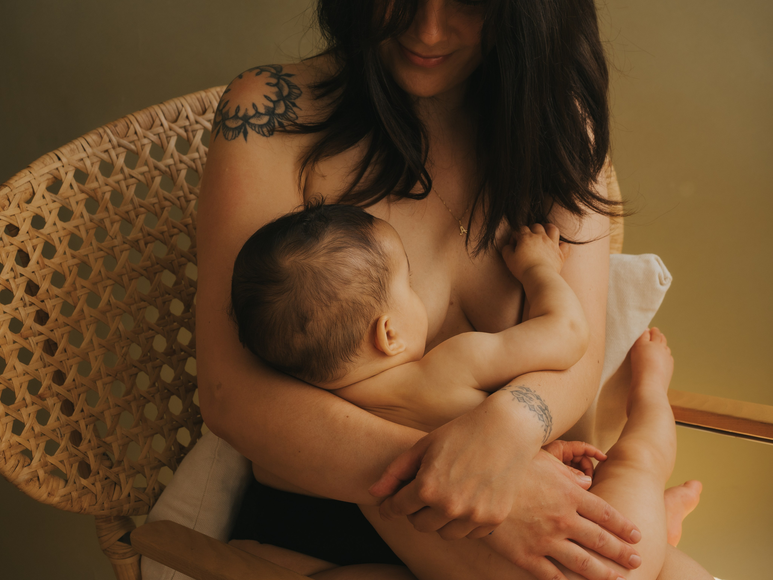 Advantages of planning a Photoshoot in my Montreal Studio in Winter. Mimosa Studios — Motherhood, Portrait & Family Photographer in Montreal