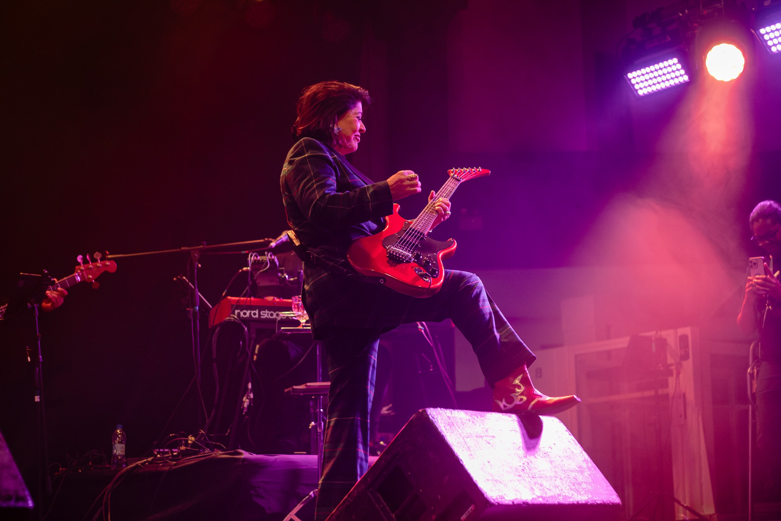 Fotografia de show da cantora Roberta Miranda na Univali