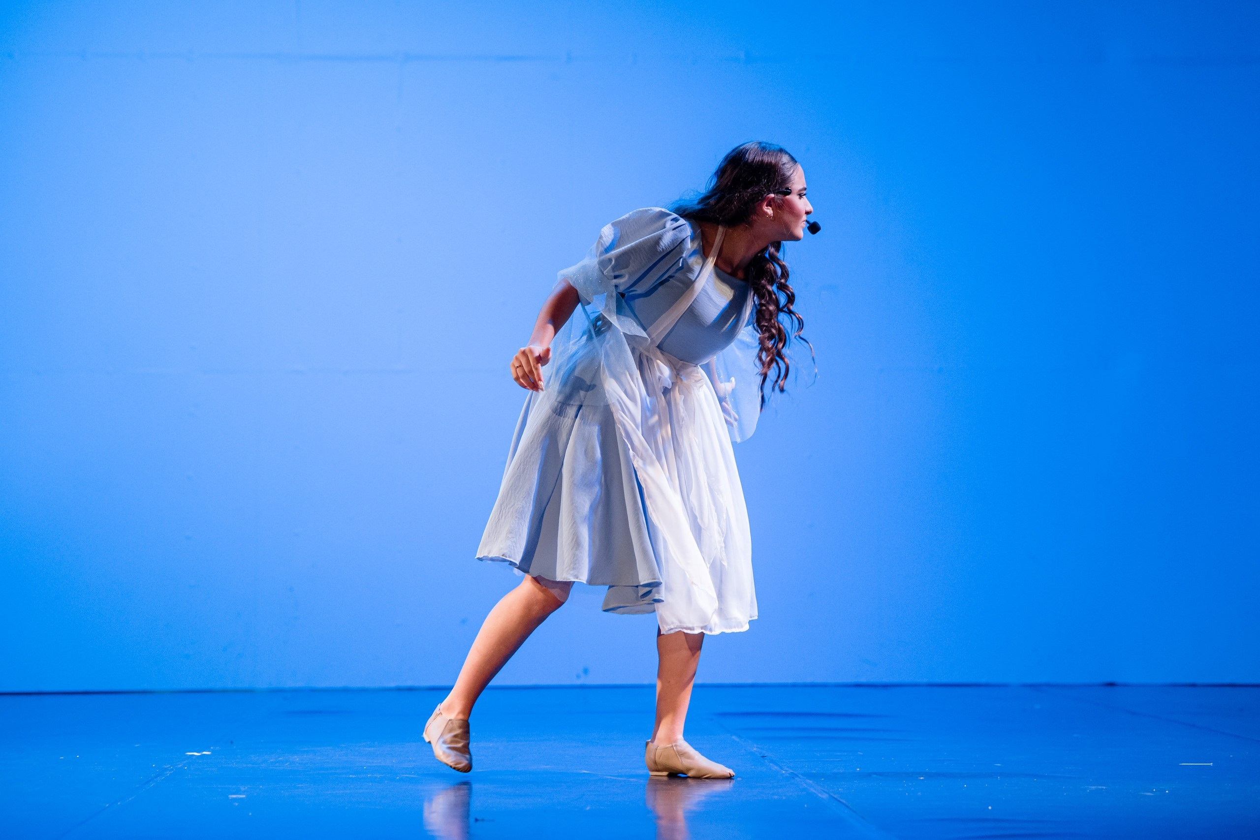 Fotografia de Espetáculo Teatral Alice no País das Maravilhas do grupo de dança Recriarte
