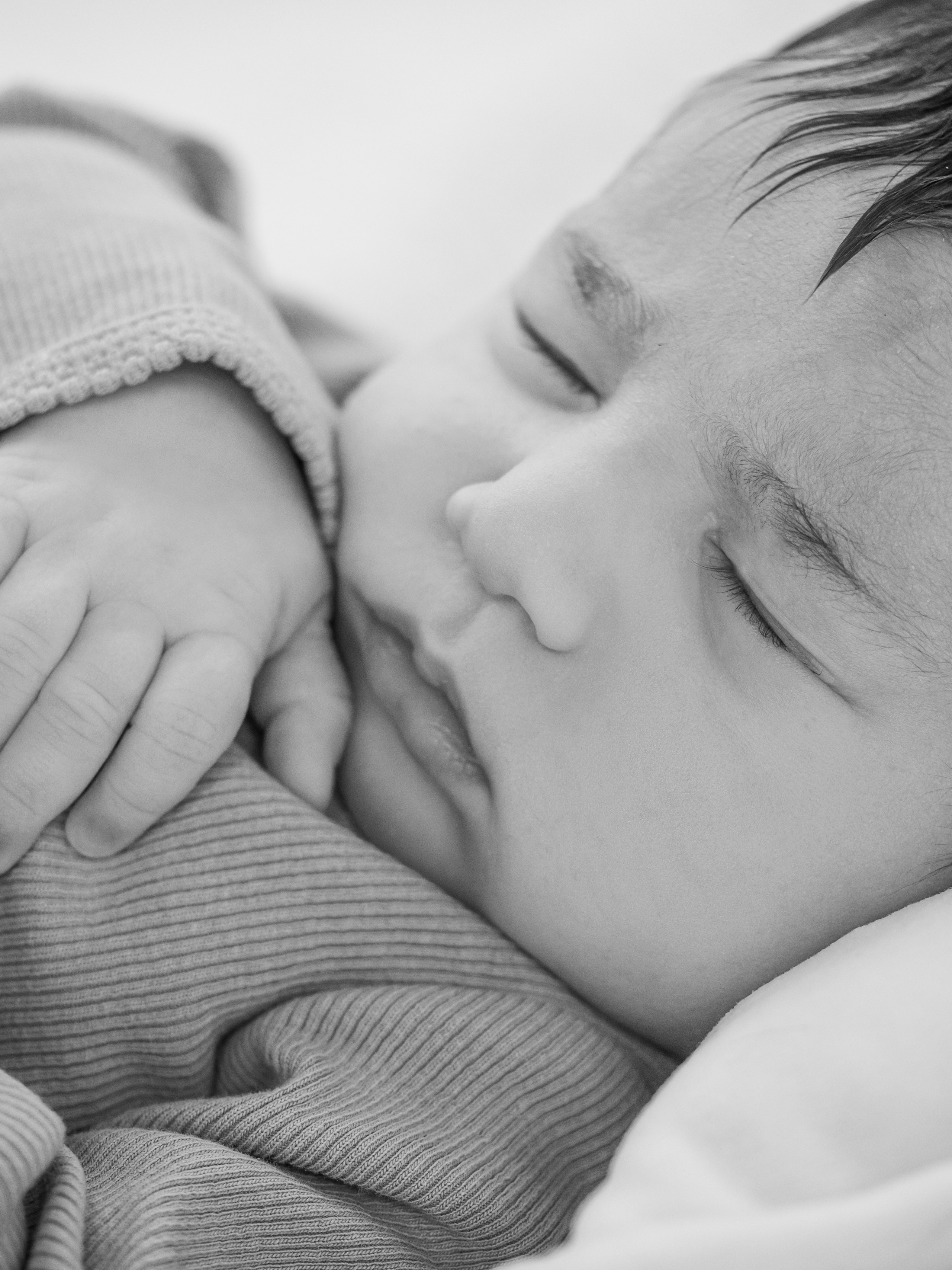 Newborn. Mimosa Studios — Motherhood, Portrait & Family Photographer in Montreal