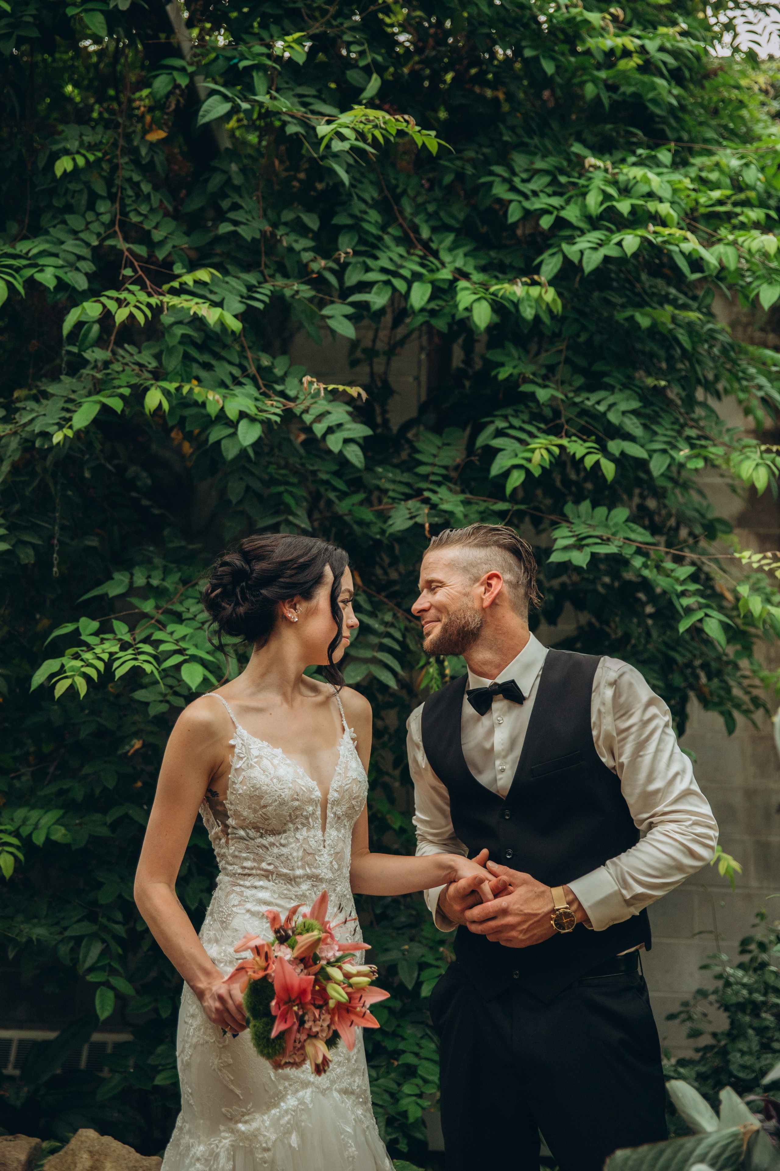 Engagement & Weddings. Kitchener Waterloo Cambridge Photographer — Olga Ro